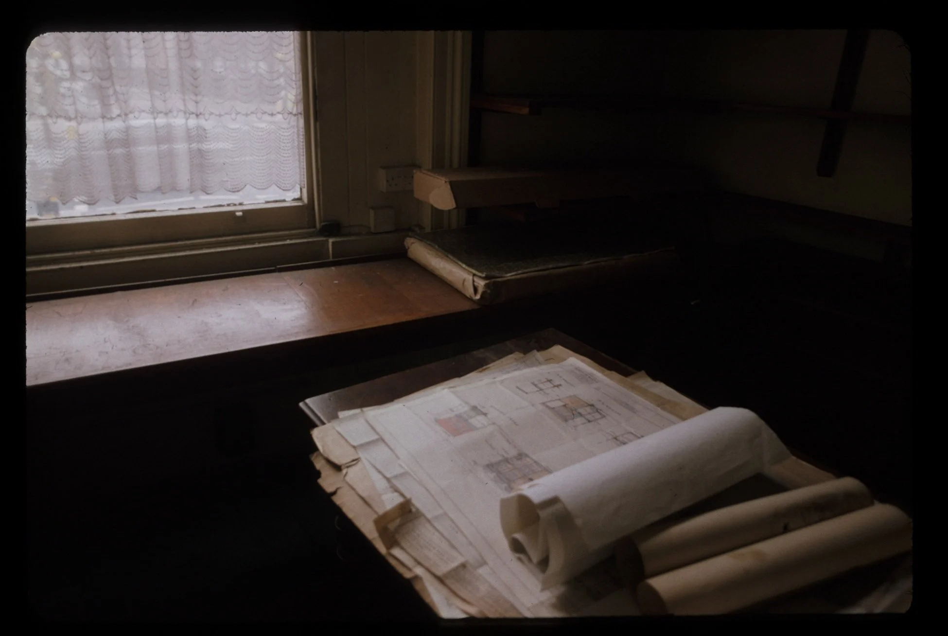 Scanned Picture k officewindow.jpg