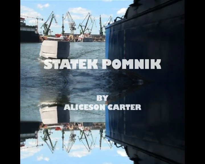 statek pomnik mirror1.jpg