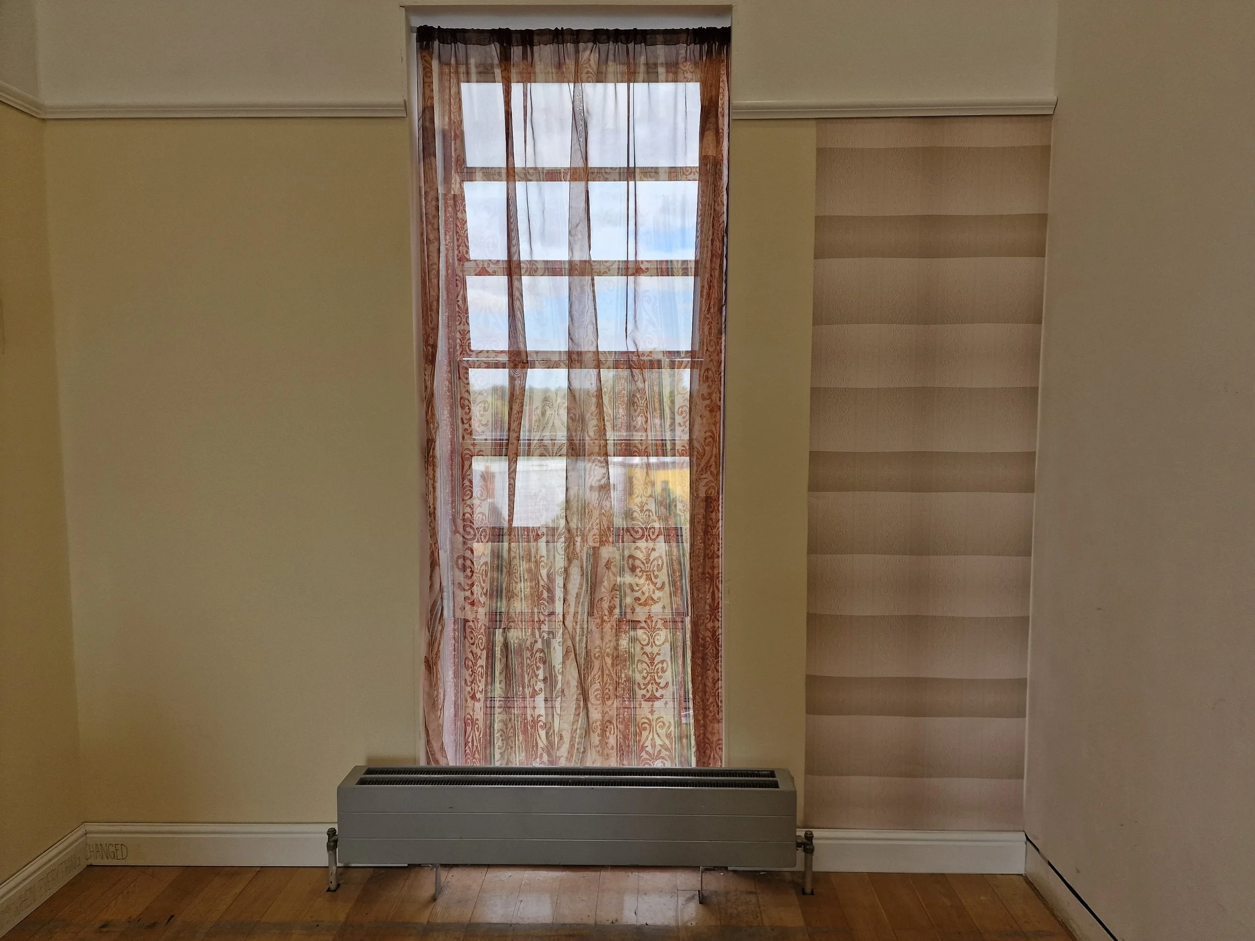 ***** curtain wallpaper.jpg