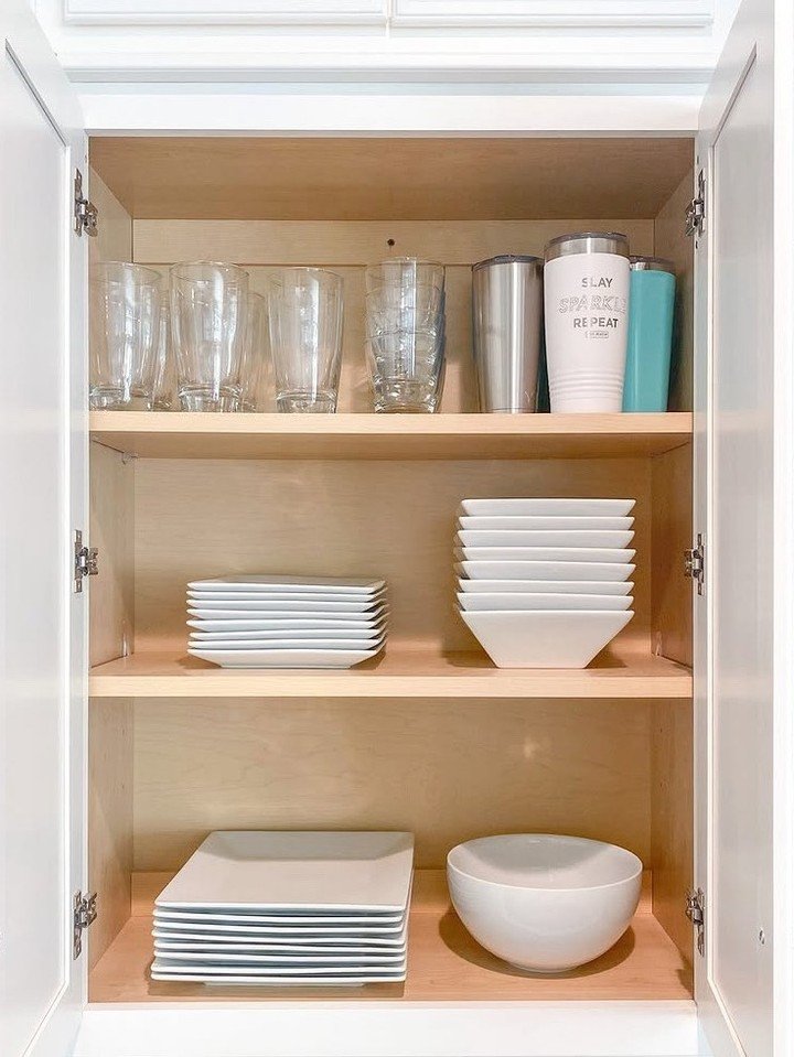 &rsquo;Tis the season for calm, cozy spaces &mdash; not clutter!

So what are the benefits of working with a professional organizer (besides those beautiful, organized cabinets)?

✨ We cut through the holiday overwhelm and decision fatigue so you can