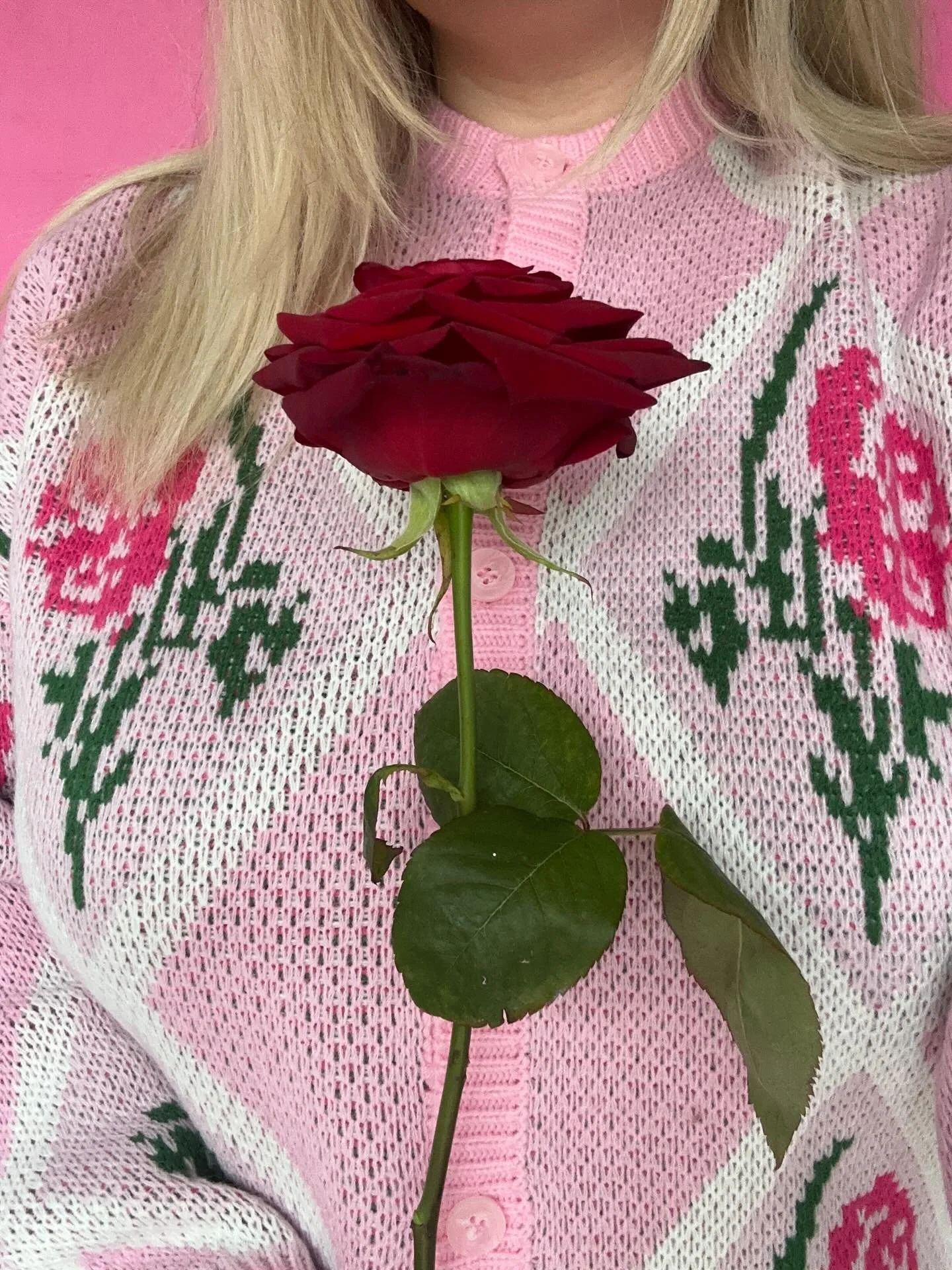 VALENTINE&rsquo;S WEEK RECAP 💋

&bull; 46 bouquets made
&bull; 46 bouquets sold
&bull; 1 florist
&bull; 0 sleep

Online orders.
My loyal regulars.
@bitterneparkstores customers.
Galentine&rsquo;s bouquet bar magic with @flos_vintage 
Valentine&rsquo