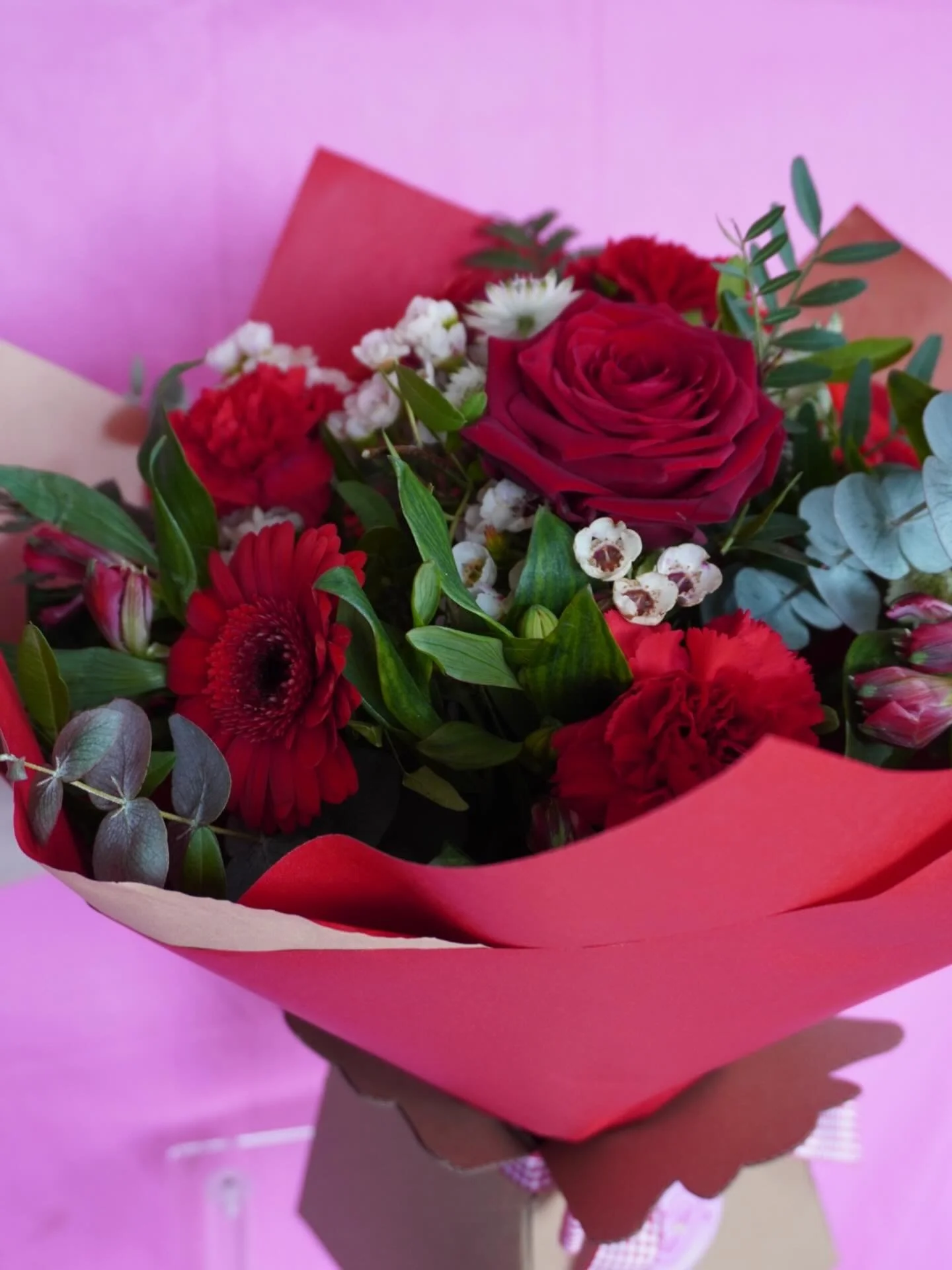 We are now very low on availability for our Valentine&rsquo;s bouquets 💌

I honestly can&rsquo;t thank you enough for keeping me so busy again &mdash; the amount of orders this week has been incredible. I&rsquo;m so grateful for every single one of 