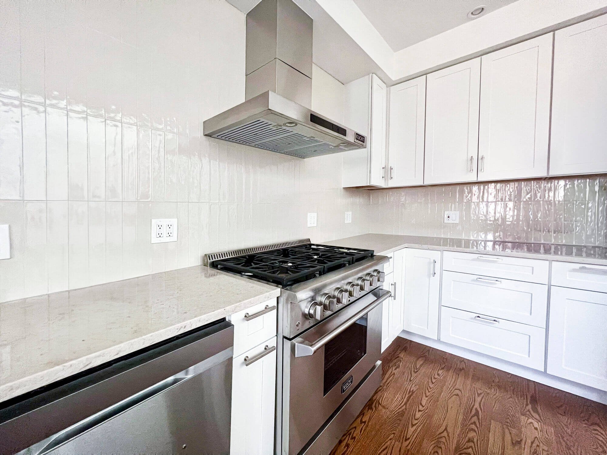 White Kitchen Cabinet Design .jpg