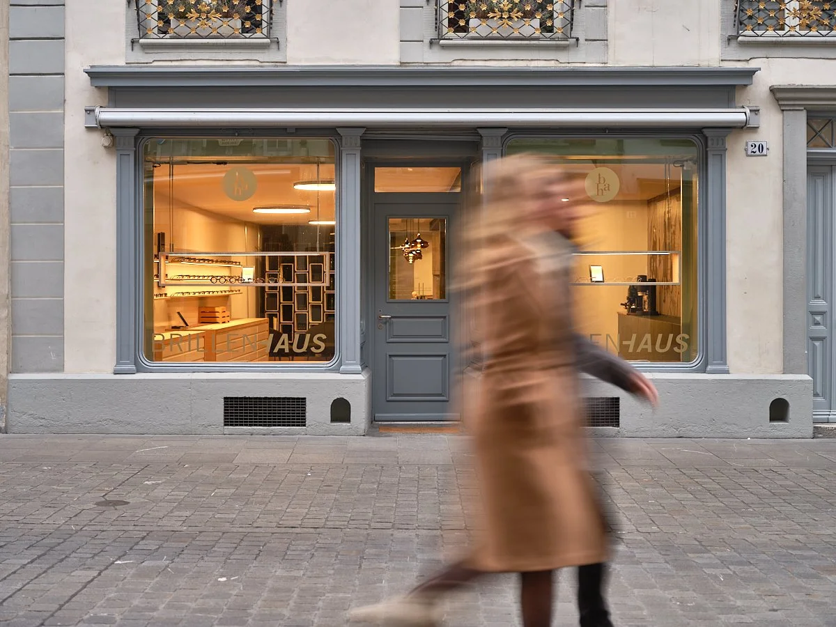 Aussenansicht des Brillenhaus Aarau in der Rathausgasse in Aarau.