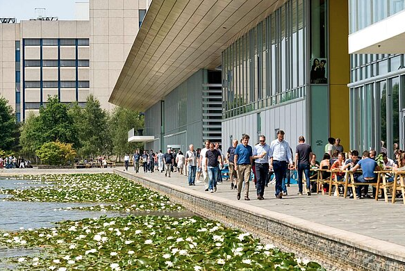 High Tech Campus fasade