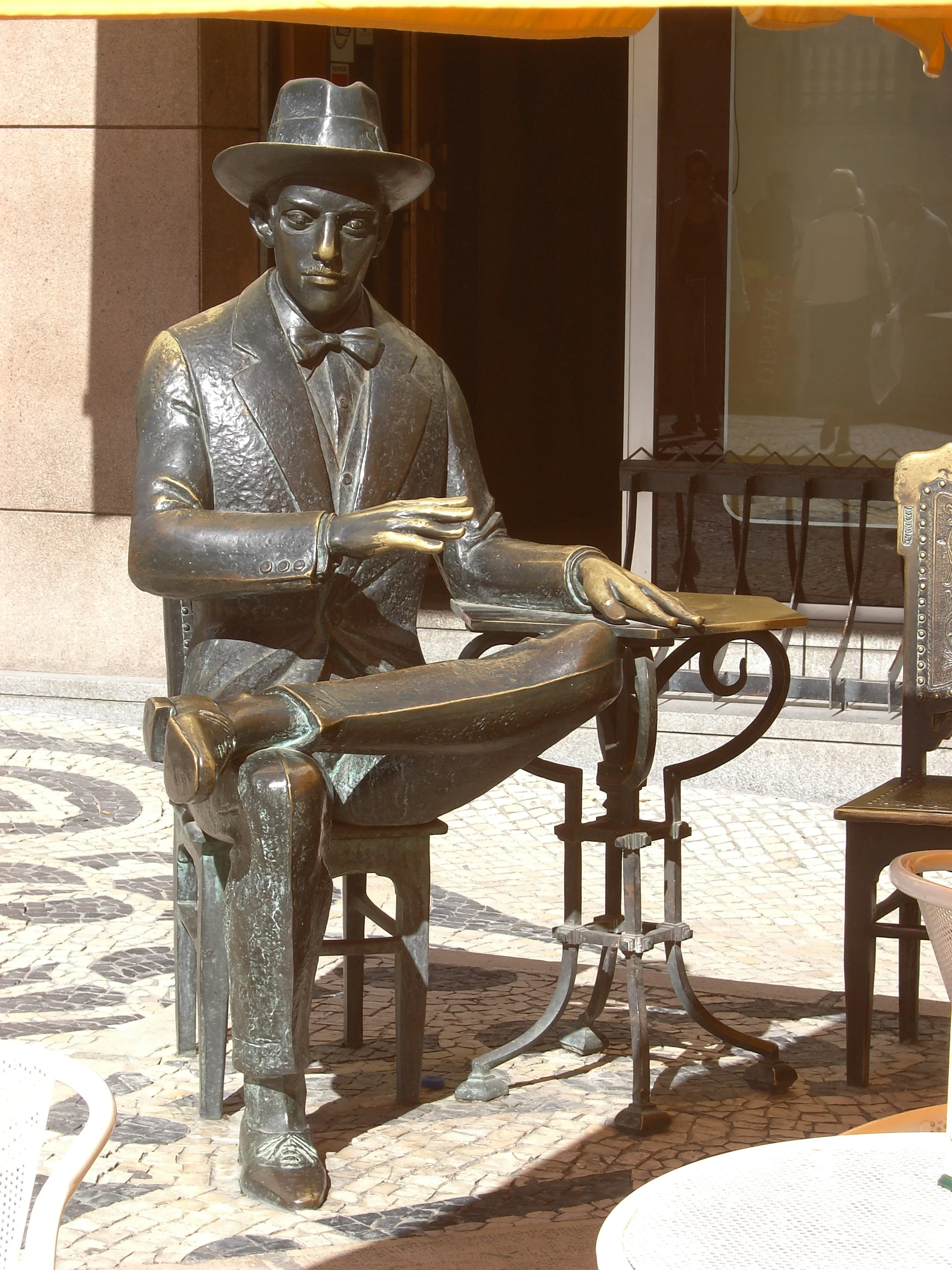 Fernando Pessoa's statue outside Lisbon's famous coffeehouse "A Brasileira"