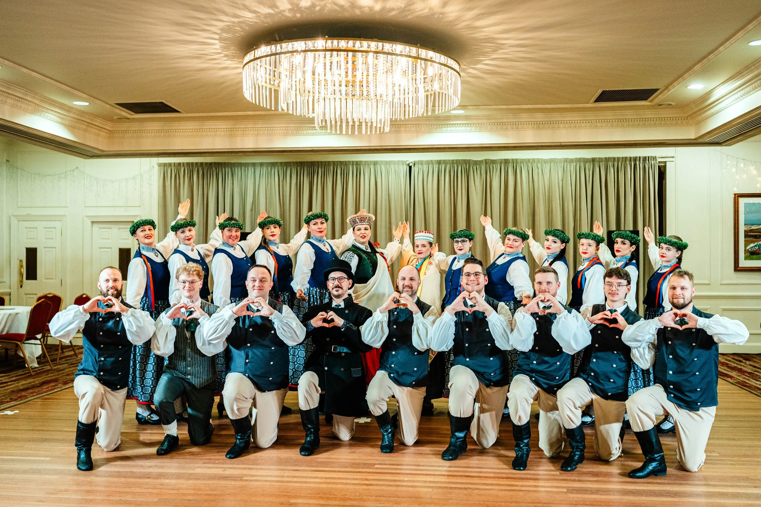leicester-latvian-folk-dance-group-costume.JPG