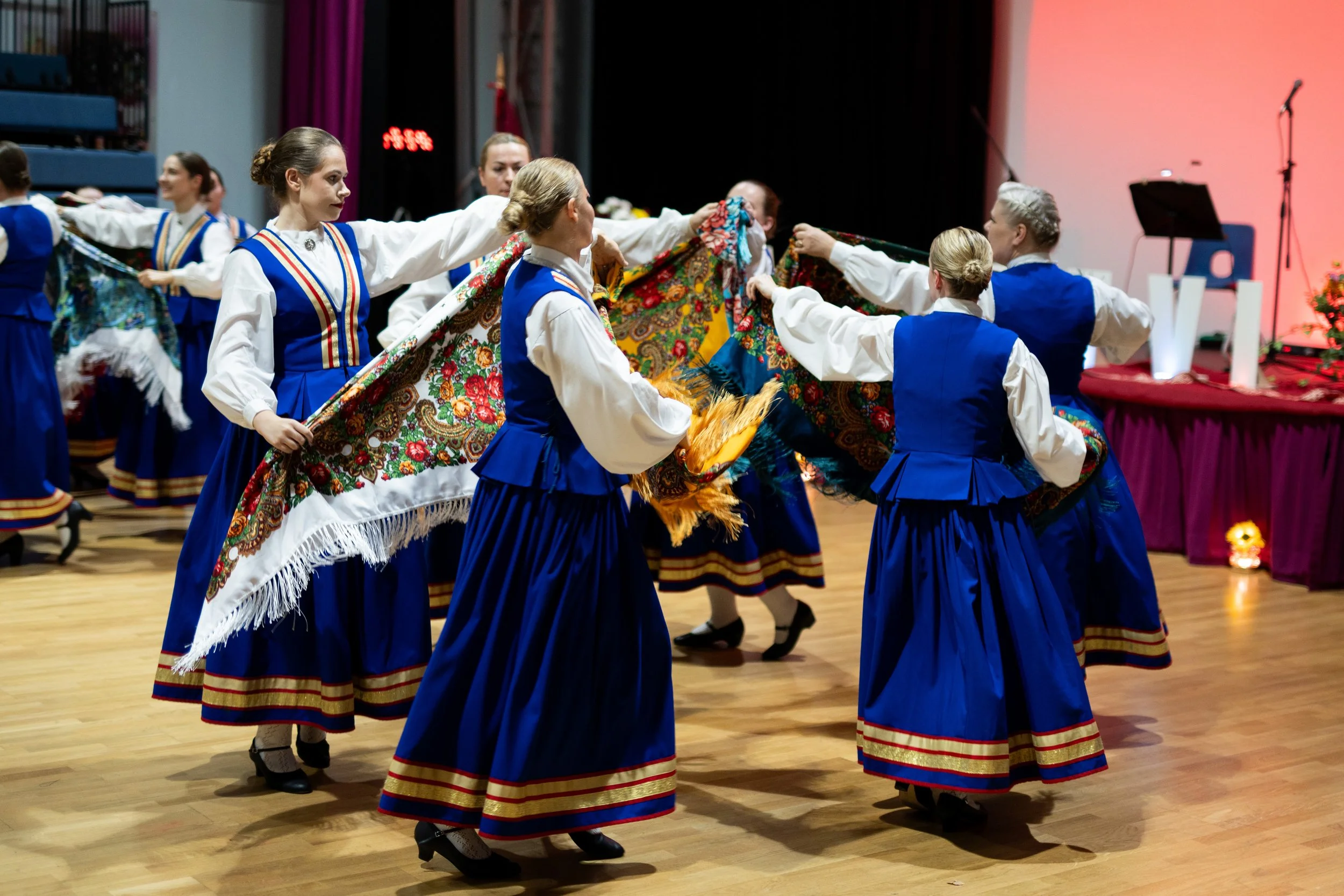 LauraM-3213.jpg