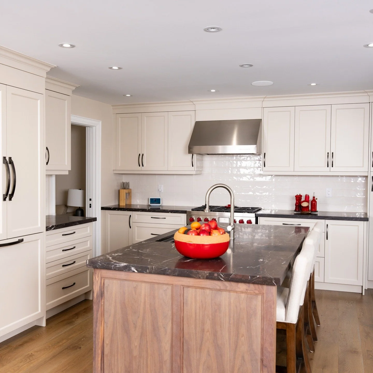 As seen in @livingluxemagazine - The Wimbleton Project.

We're starting with a look at the heart of the home, and one of our favourite spaces of this project. This space was designed to feel both welcoming and refined. Layered textures, warm tones, a