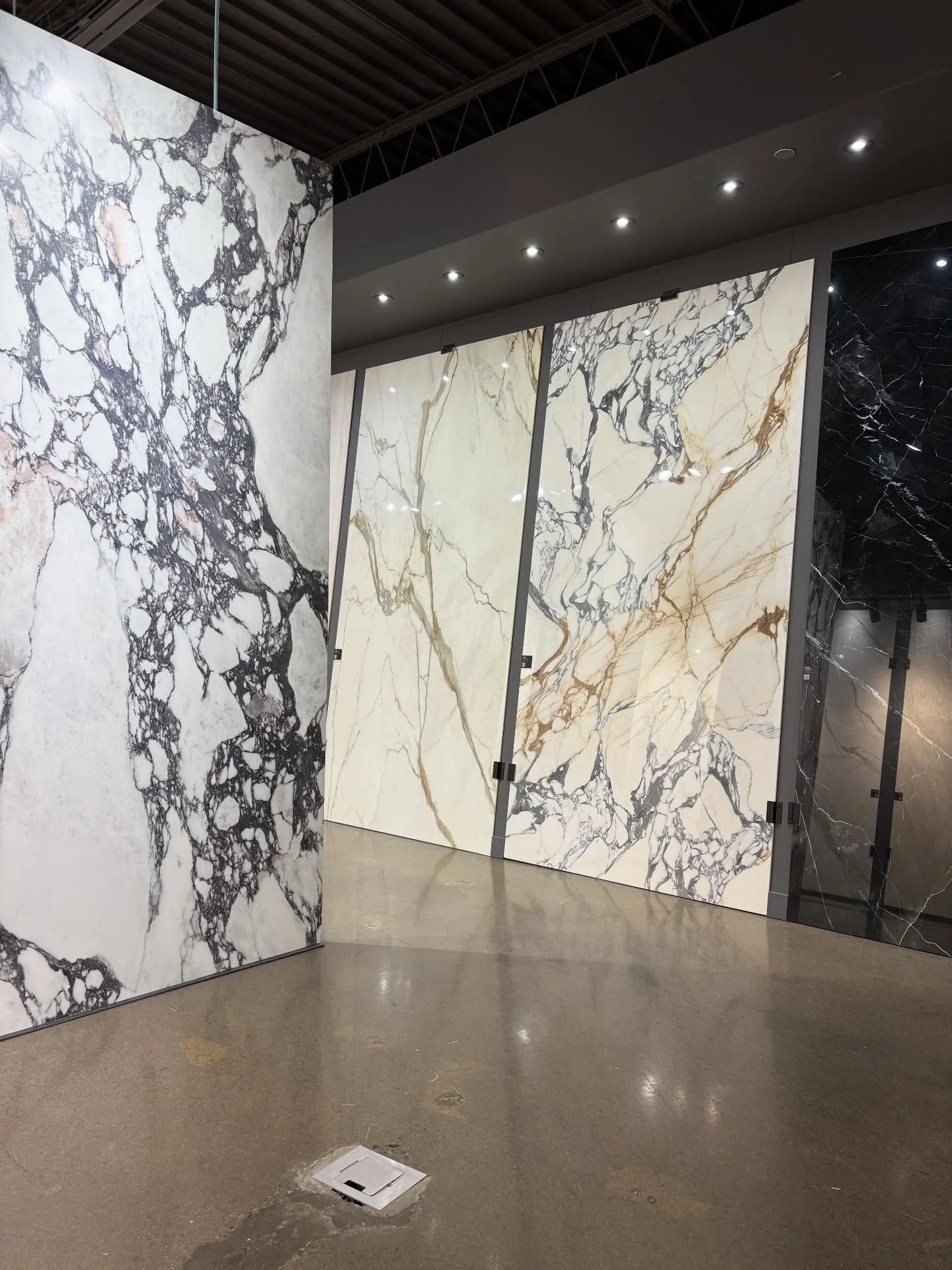 Behind the scenes of the design process. Sourcing day

From natural stone slabs to carefully crafted tile patterns, each choice plays a role in shaping the look, texture, and character of a space.

Exploring materials and comparing finishes to find t
