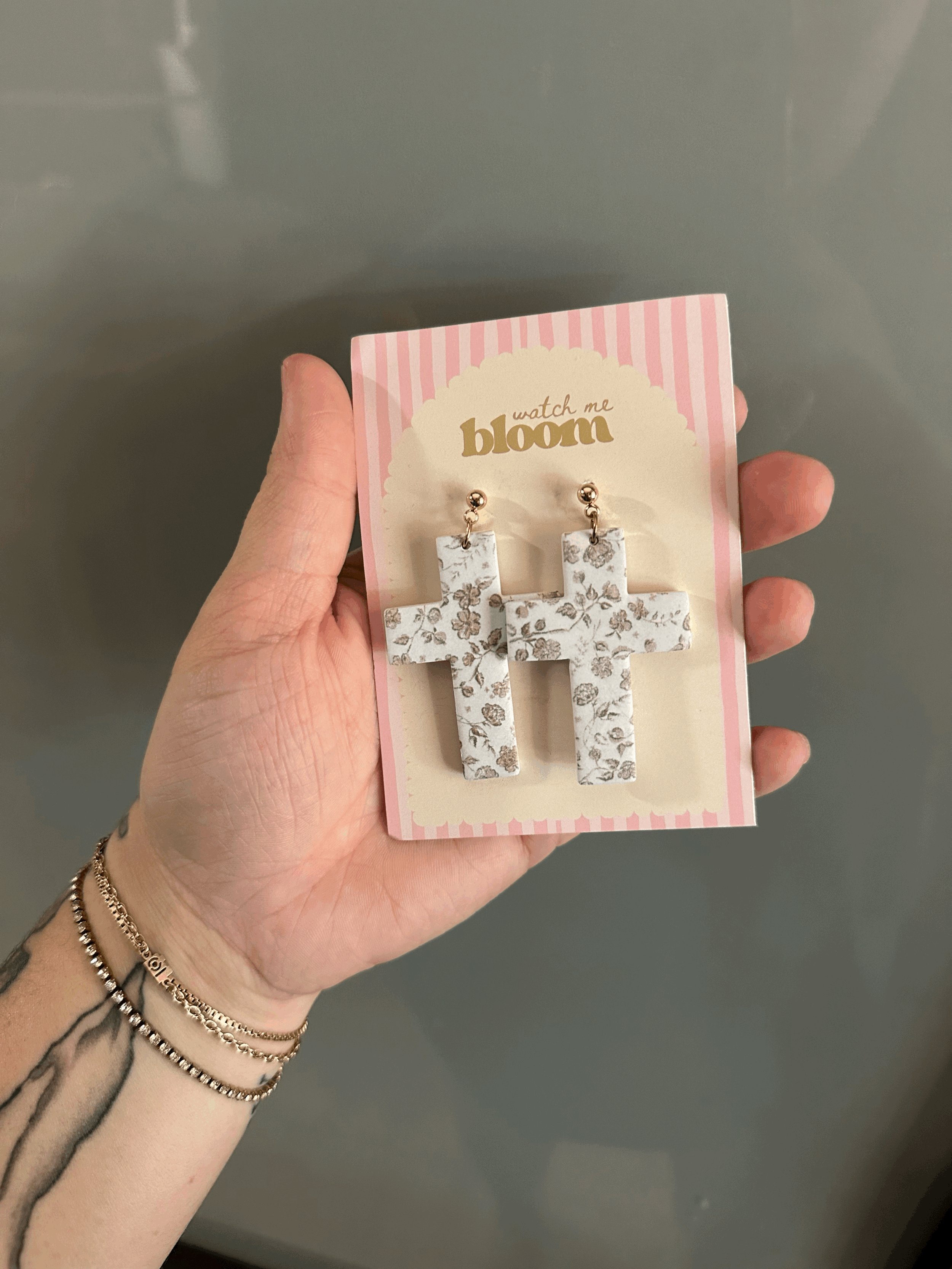 Cross floral earring