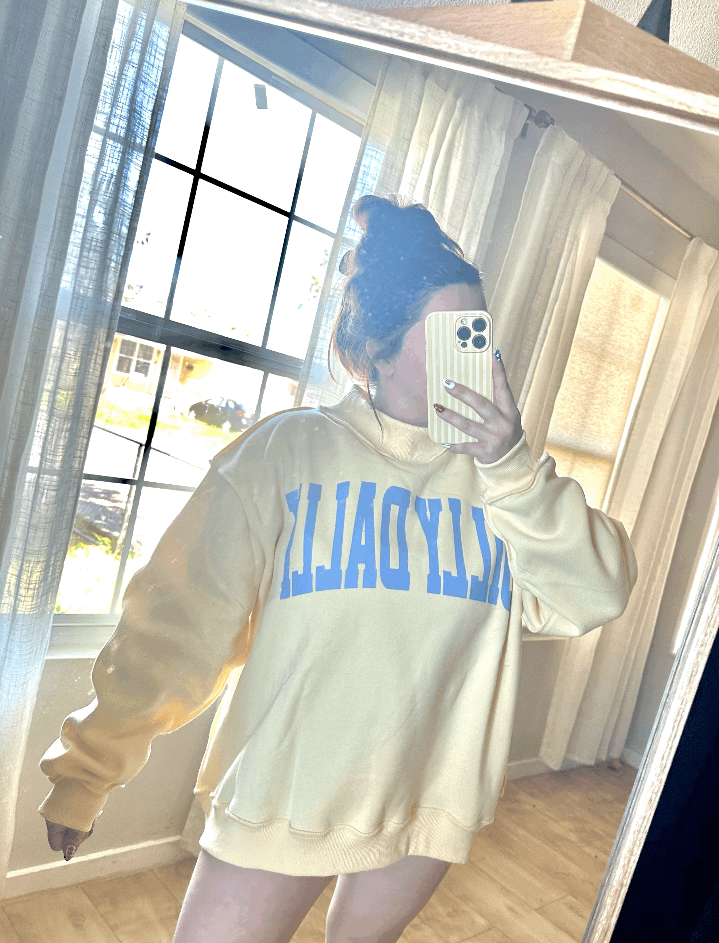 Dilly Dally Mockneck
