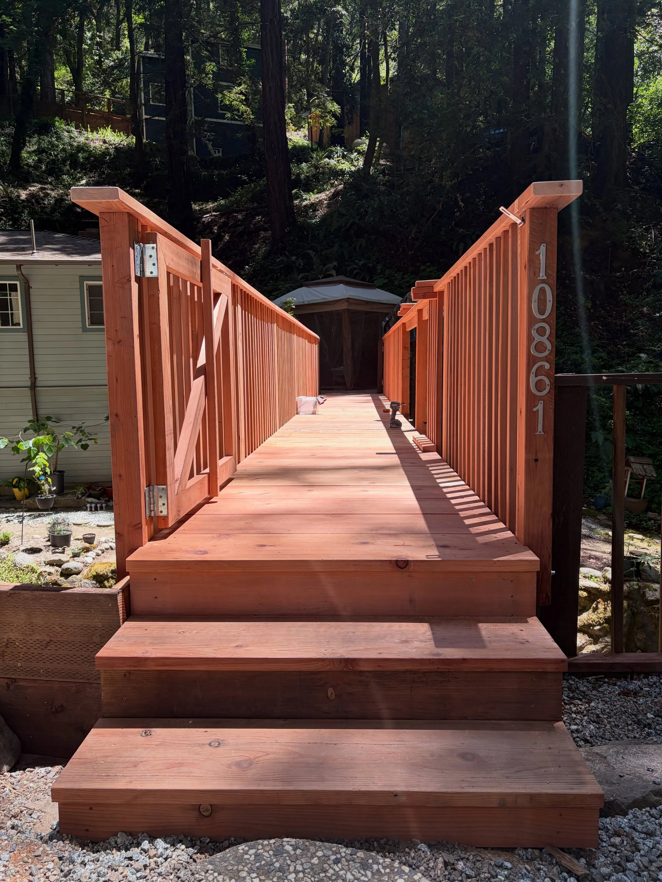 This walking bridge is one of those details you use daily &mdash; and really appreciate when it&rsquo;s done right.