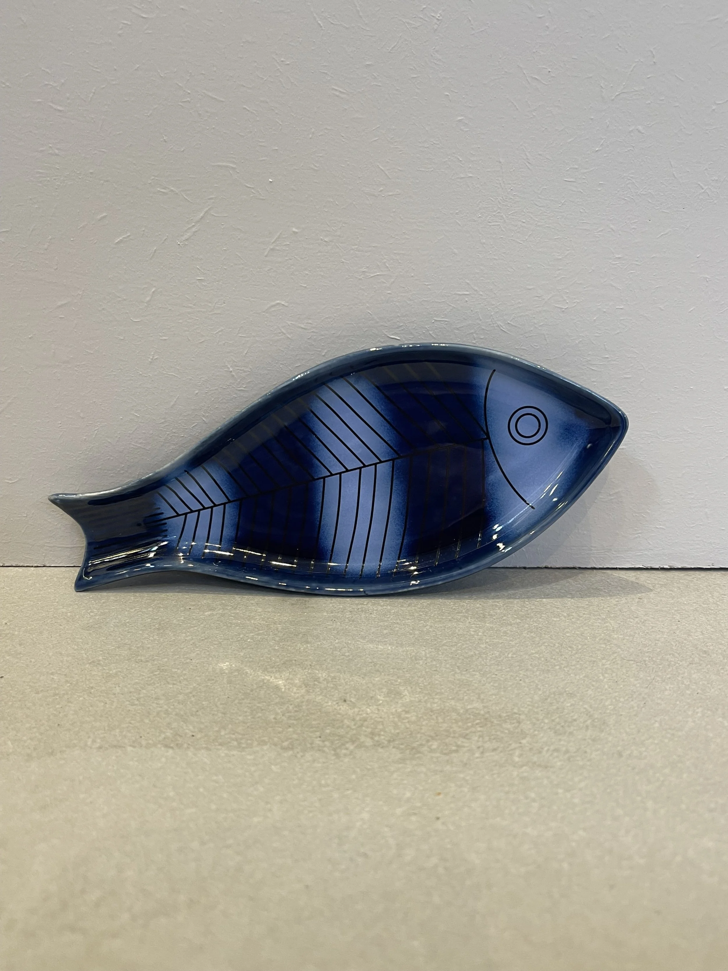 Deep blue fish plate