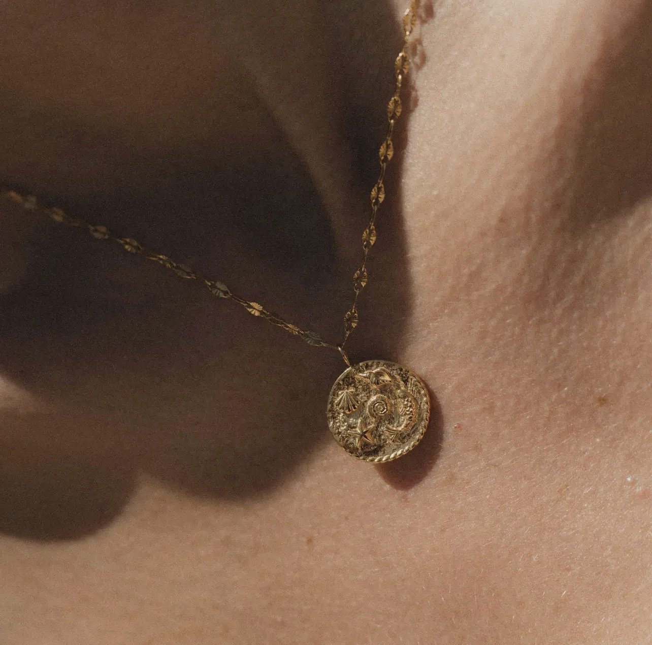 Gula ocean treasures  gold charm necklace