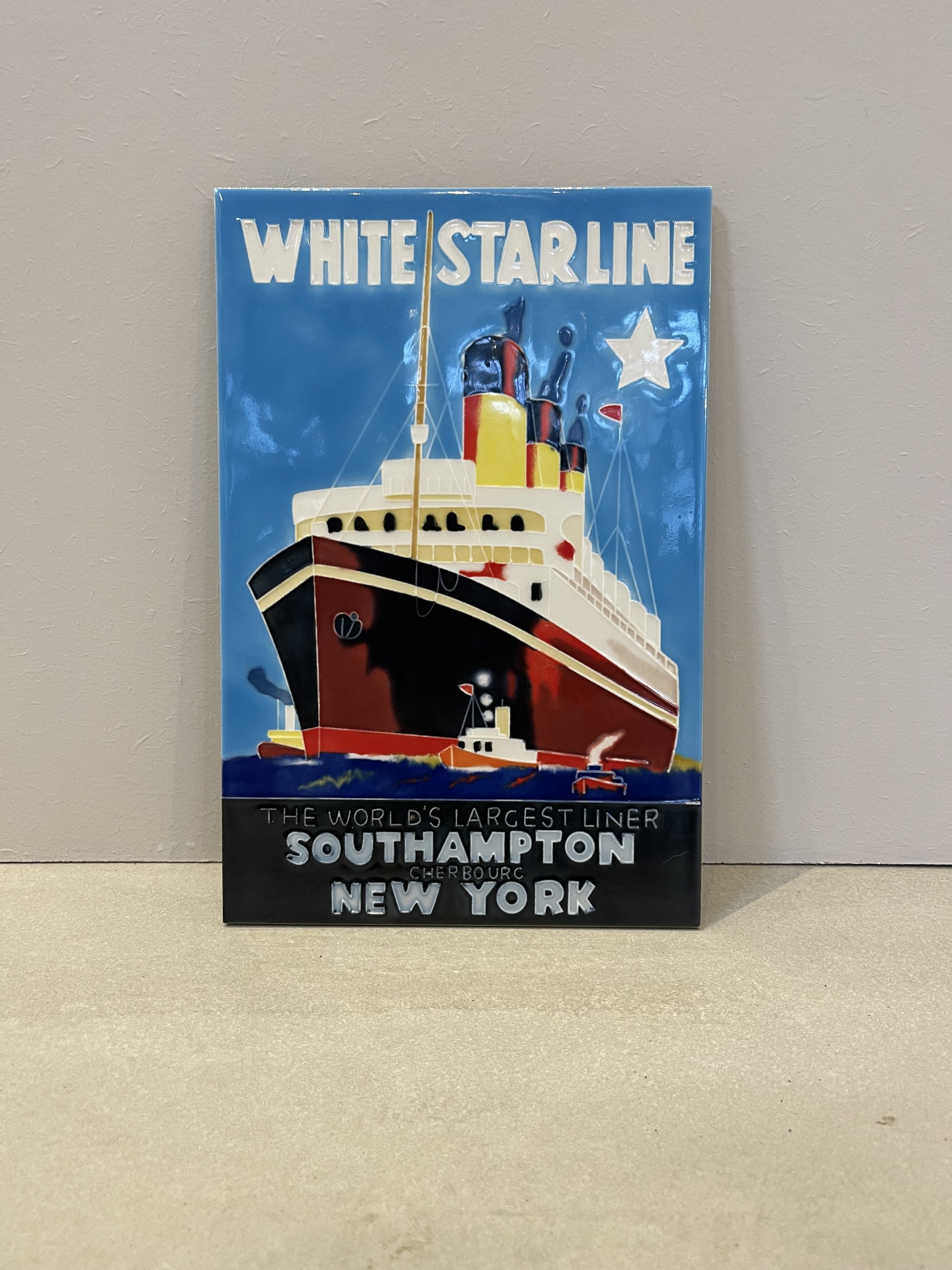 White star line art tile
