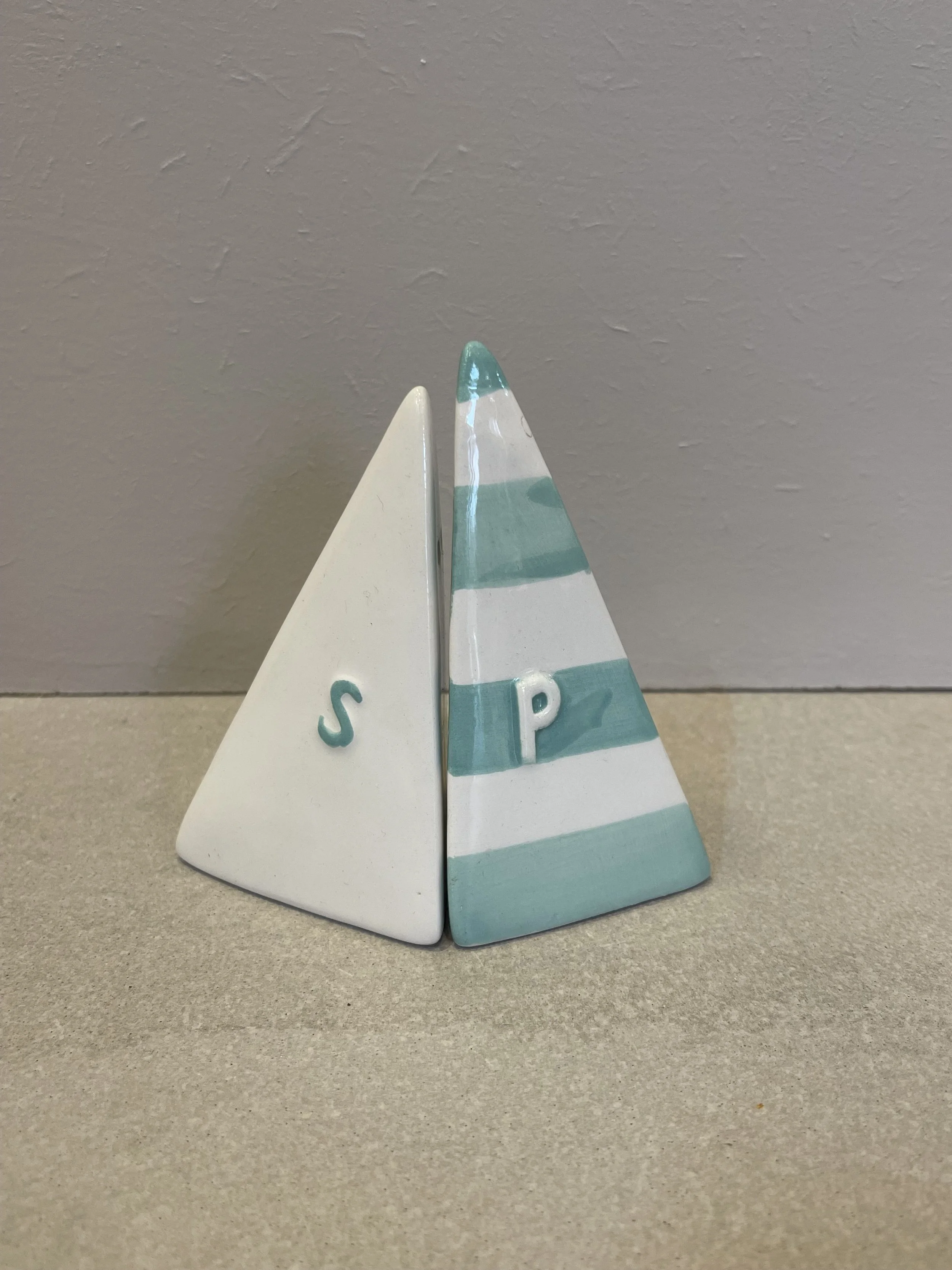 Nautical boat sails salt and pepper shaker set