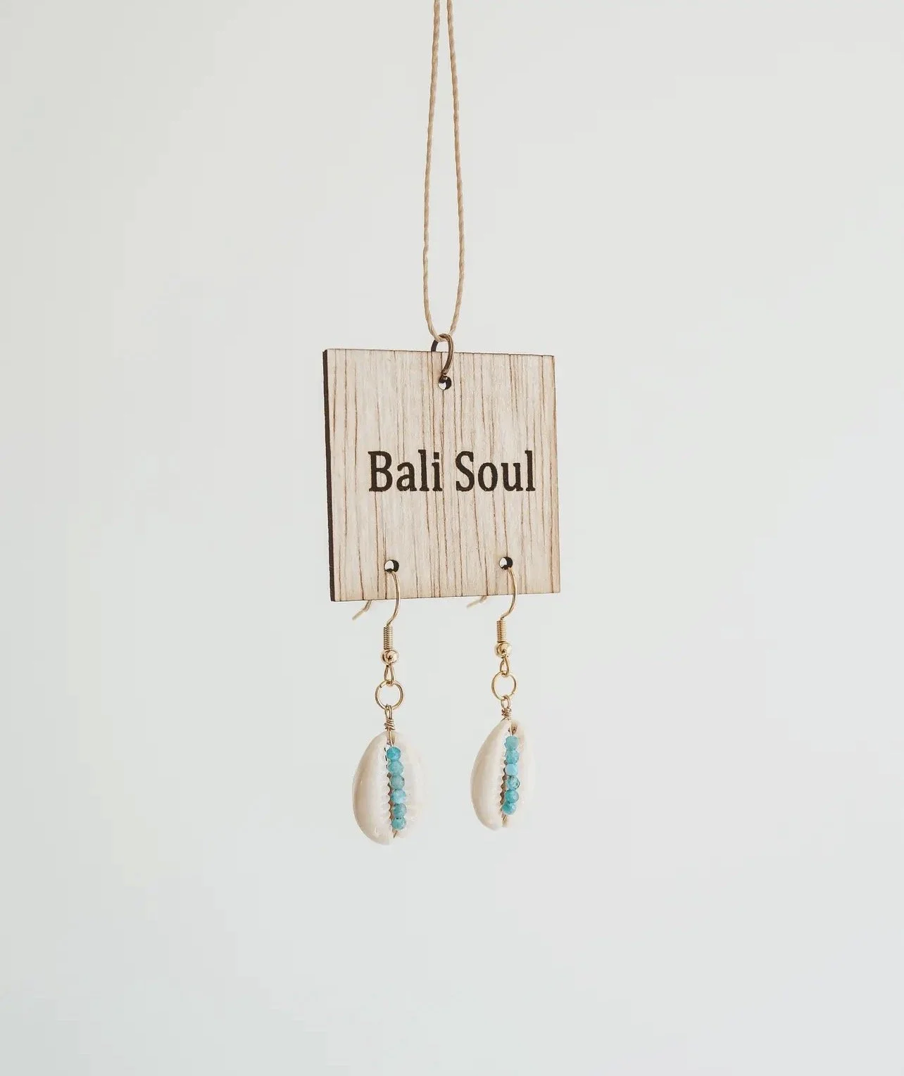 Cowrie shell with apatite beads gold earrings