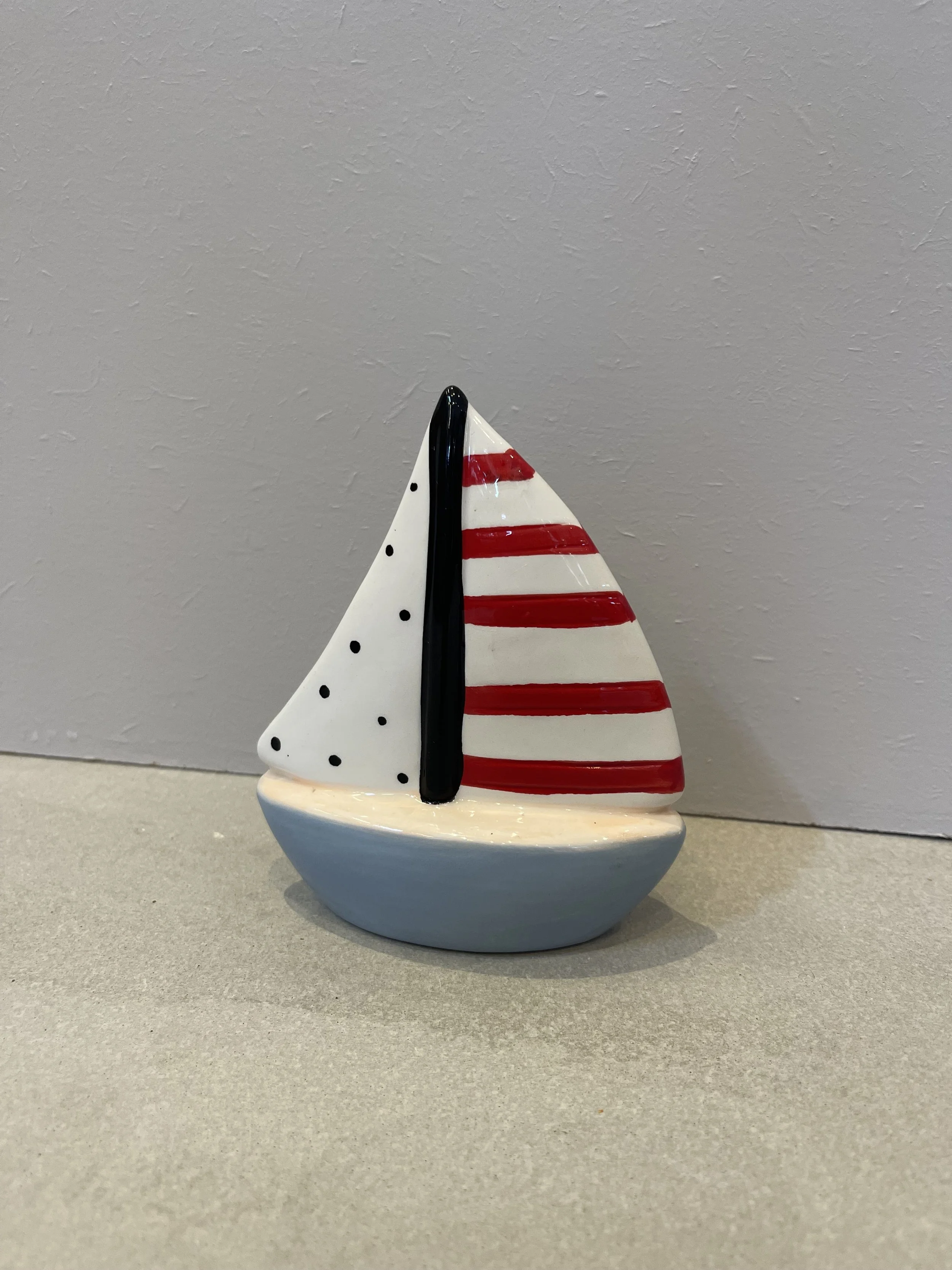 Small ceramic yacht