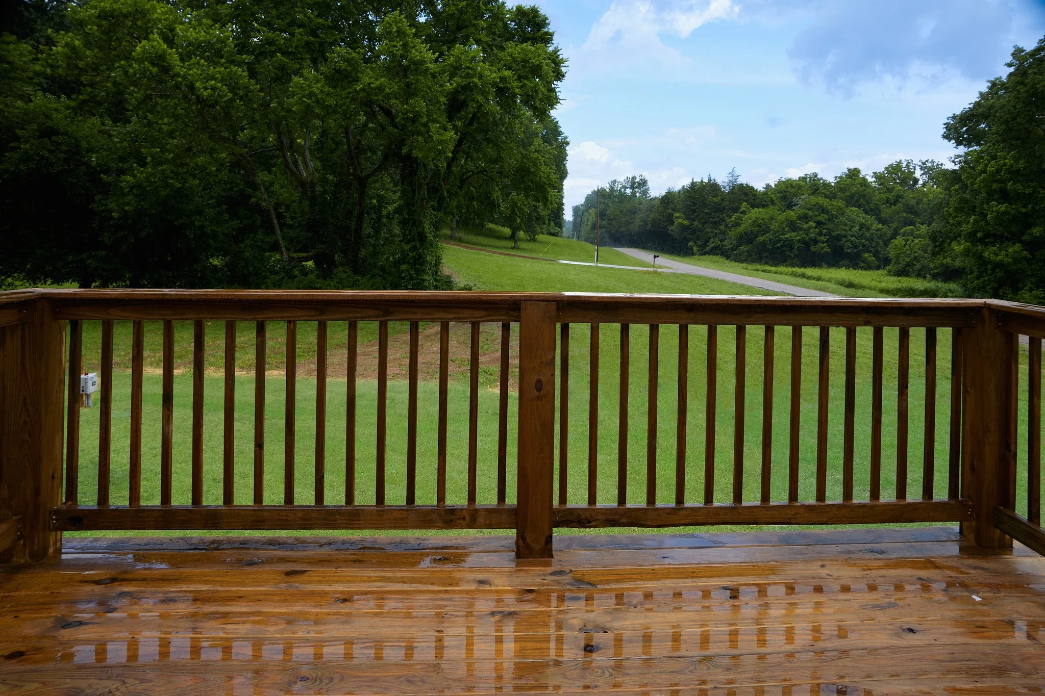002-EXT-Deck-2b.jpg
