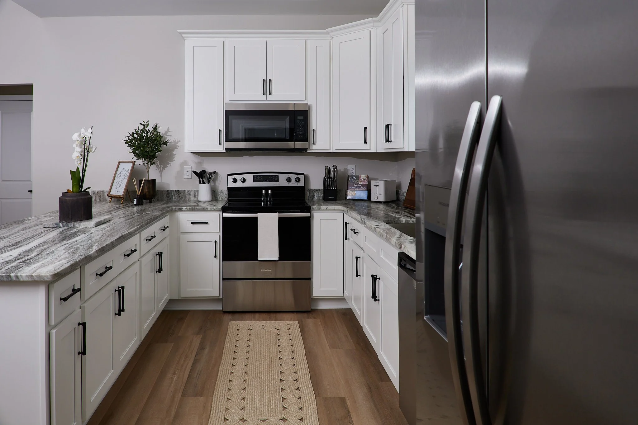 004-INT-Kitchen-2.jpg