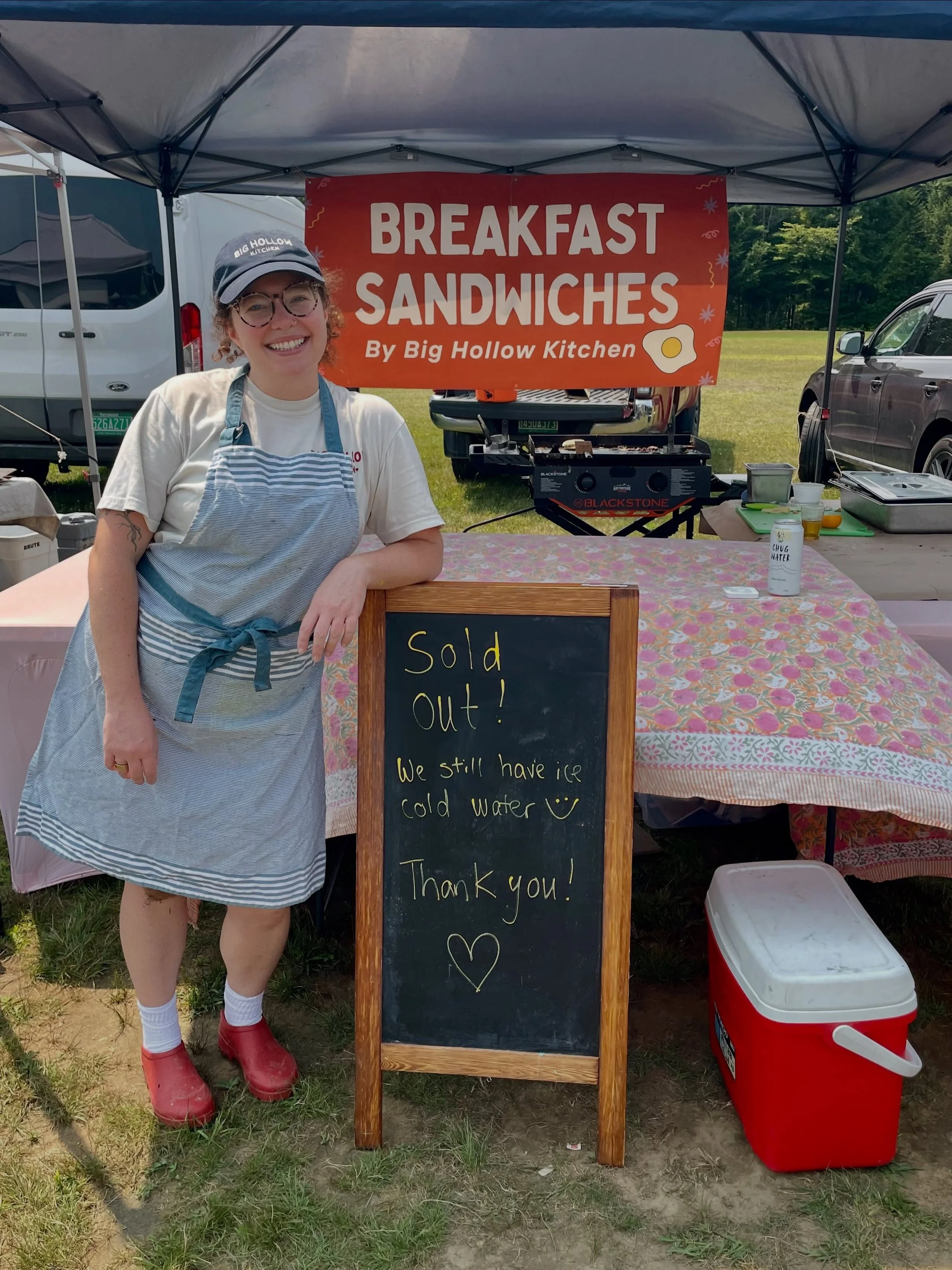 Scenes from another whirlwind market weekend! We fed the biggest crowd we&rsquo;ve seen yet at both the Shelburne and Stowe markets this weekend while getting together a sandwich kit for our first catered bridal breakfast 💞 

Bridal breakfast includ