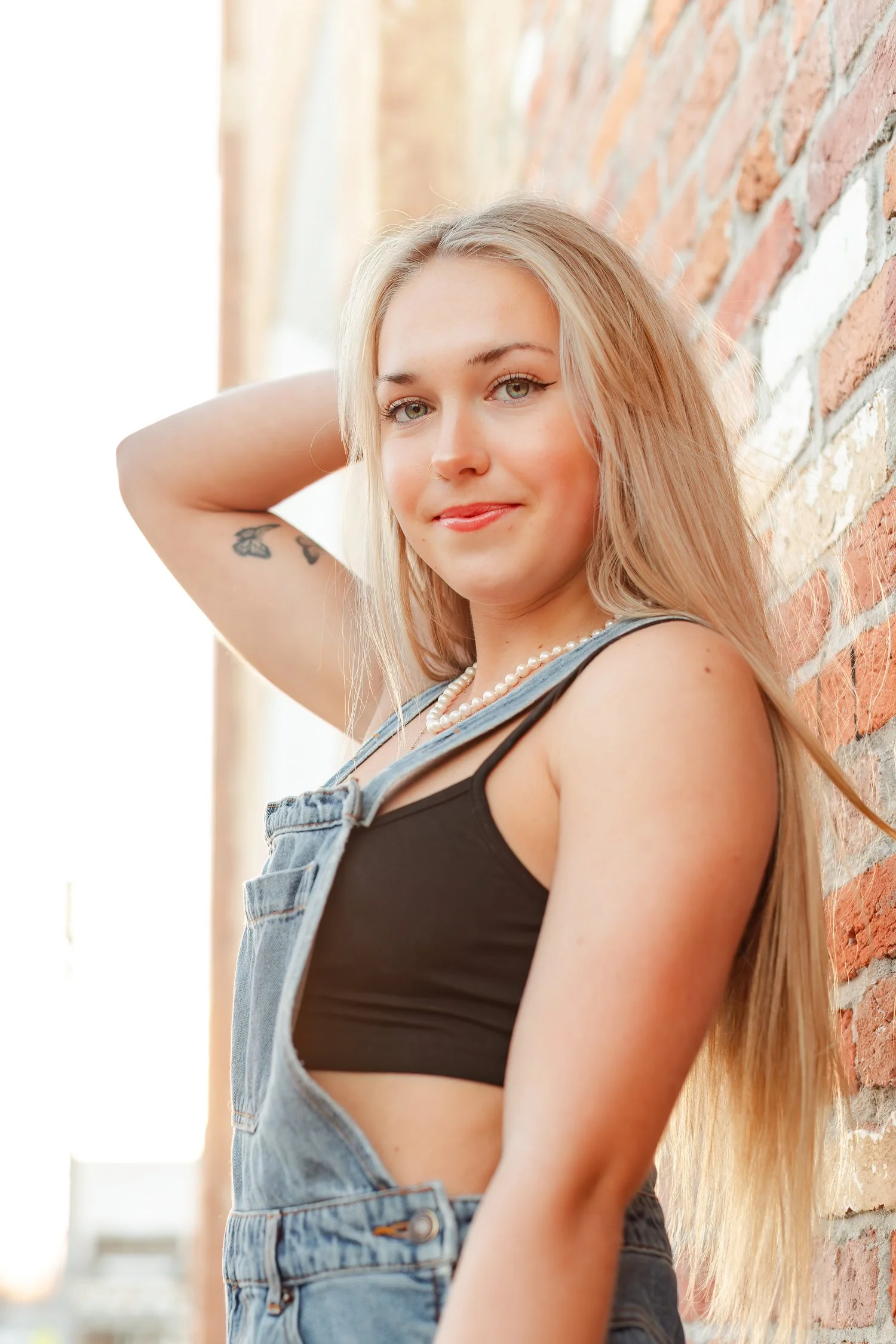 Senior Photos with Ellaina on the Bolivar Square with Sophie