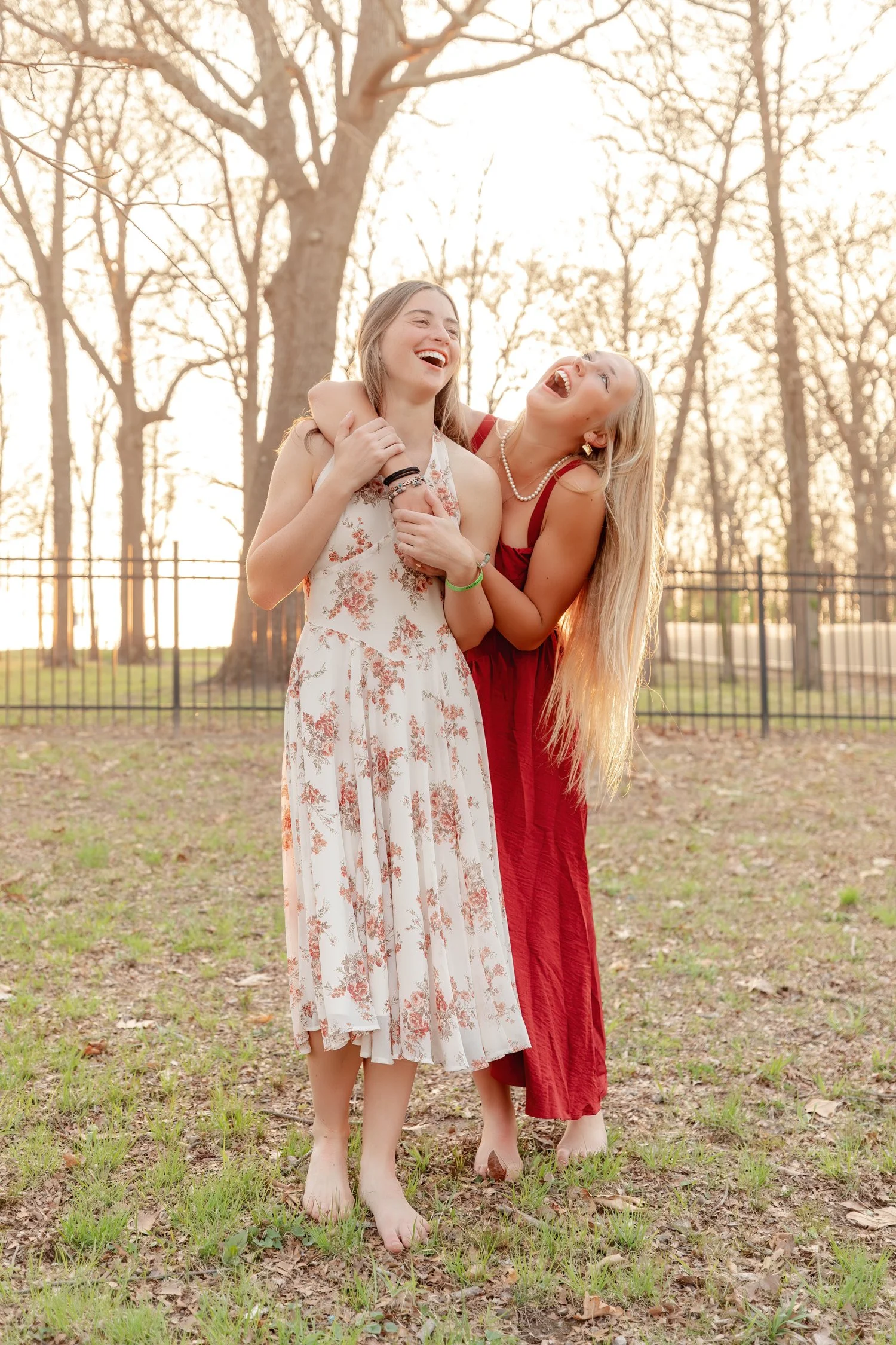 bff-senior-session-bolivar-mo-jordanbrittleystudio