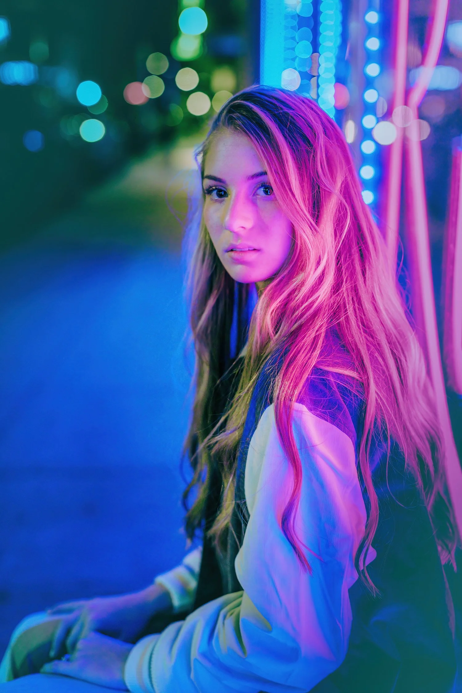 neon-light-senior-pictures-04.jpg