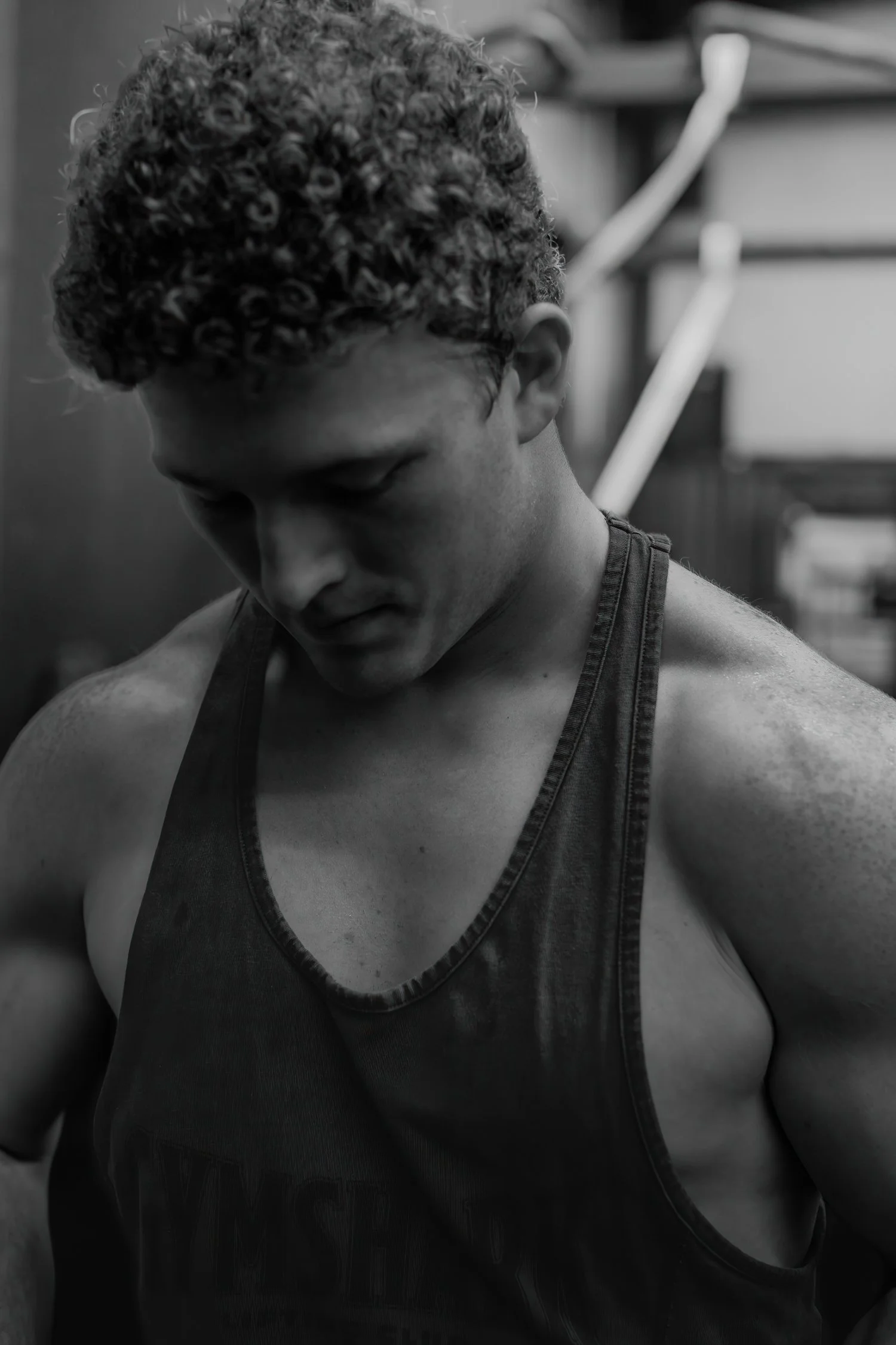 Weightlifting-Senior-Photo-Ideas-for-Your-Session-in-Bolivar-MO-18.jpg