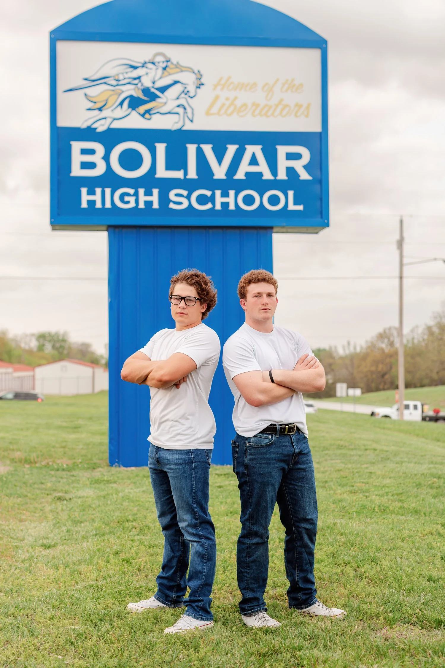 weightlifting-bff-senior-session-logan-sam-bolivar-mo-20.jpg