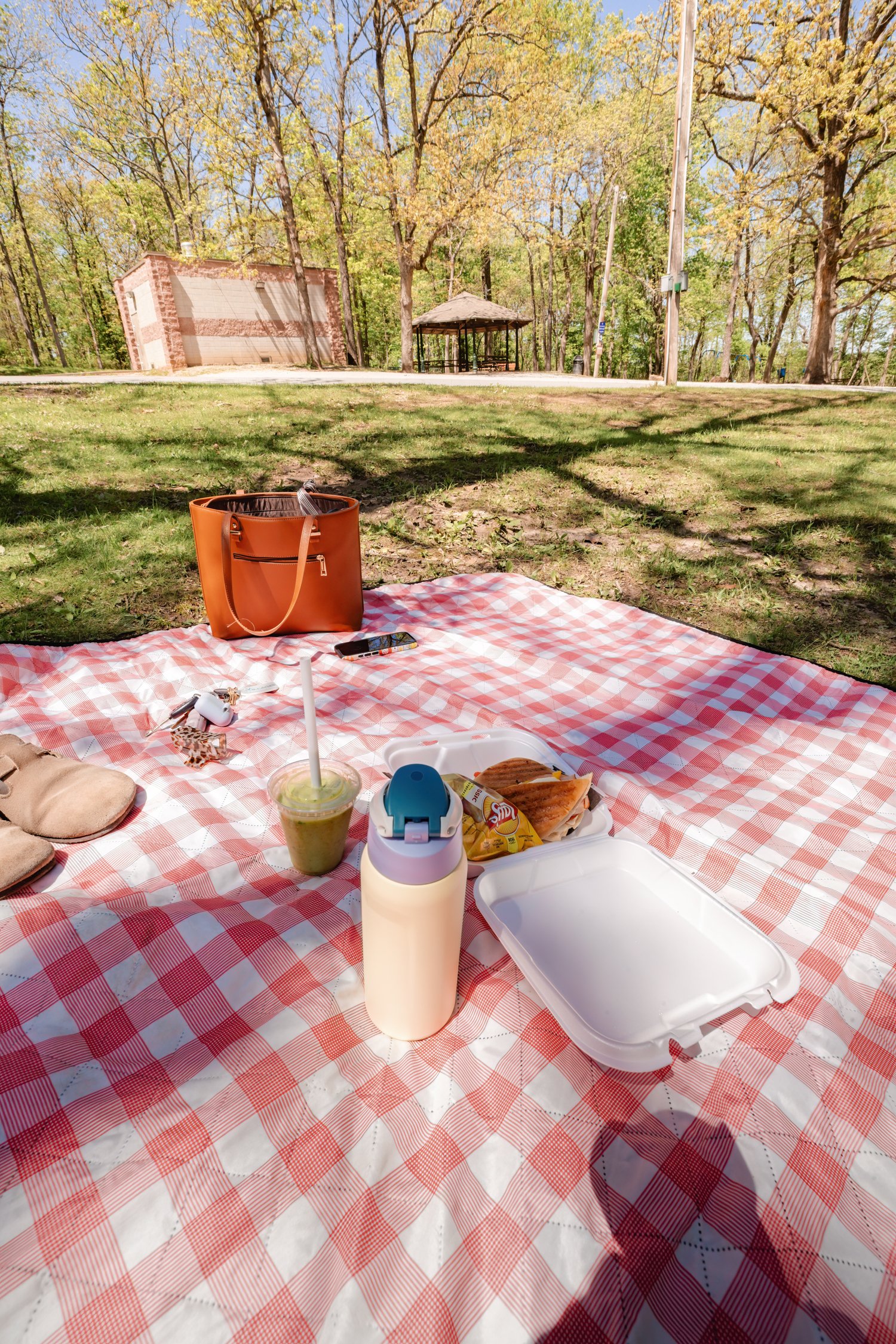 Have a Picnic at Dunnegan Park in Bolivar, MO
