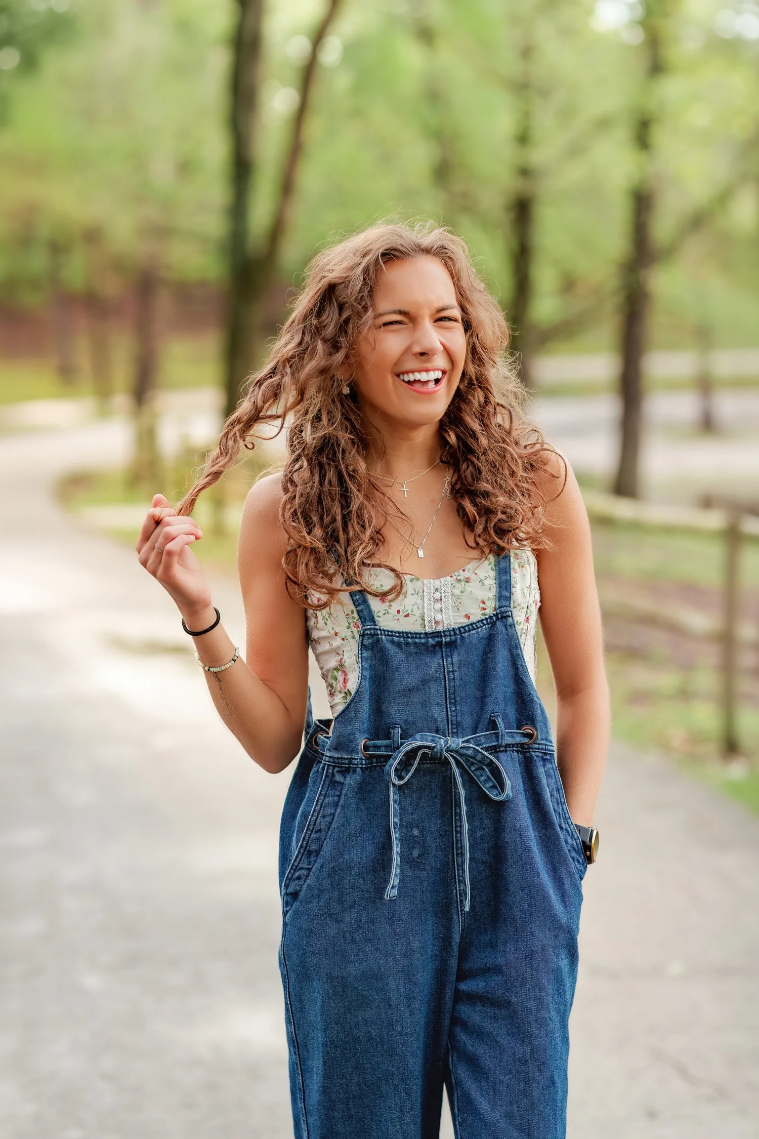 What to do With Your Hands in Photos (and Every Other Thing You’re Overthinking)