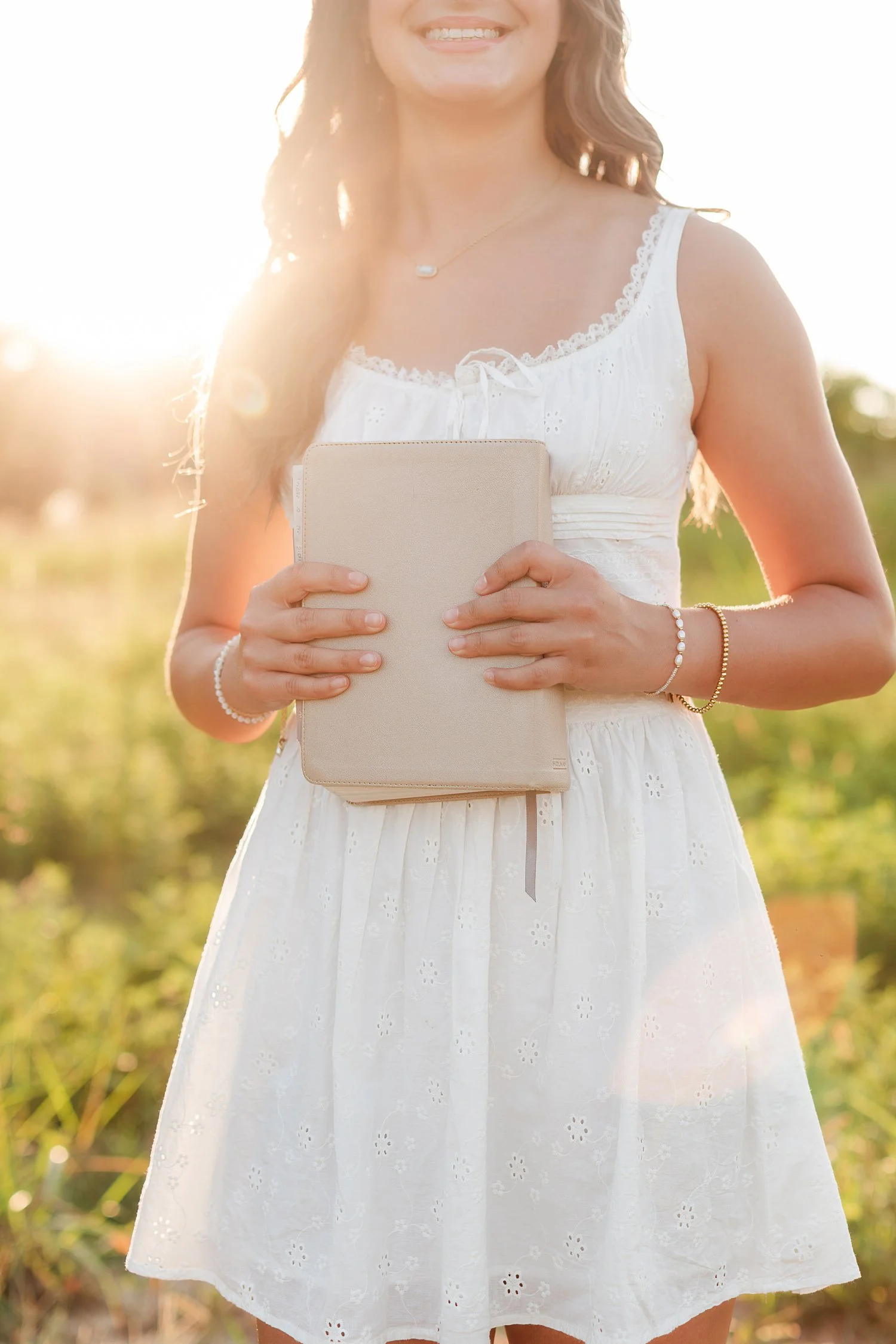 bolivar-mo-senior-photographer-sophia-garber-jordan-brittley-photo-studio-7.jpg