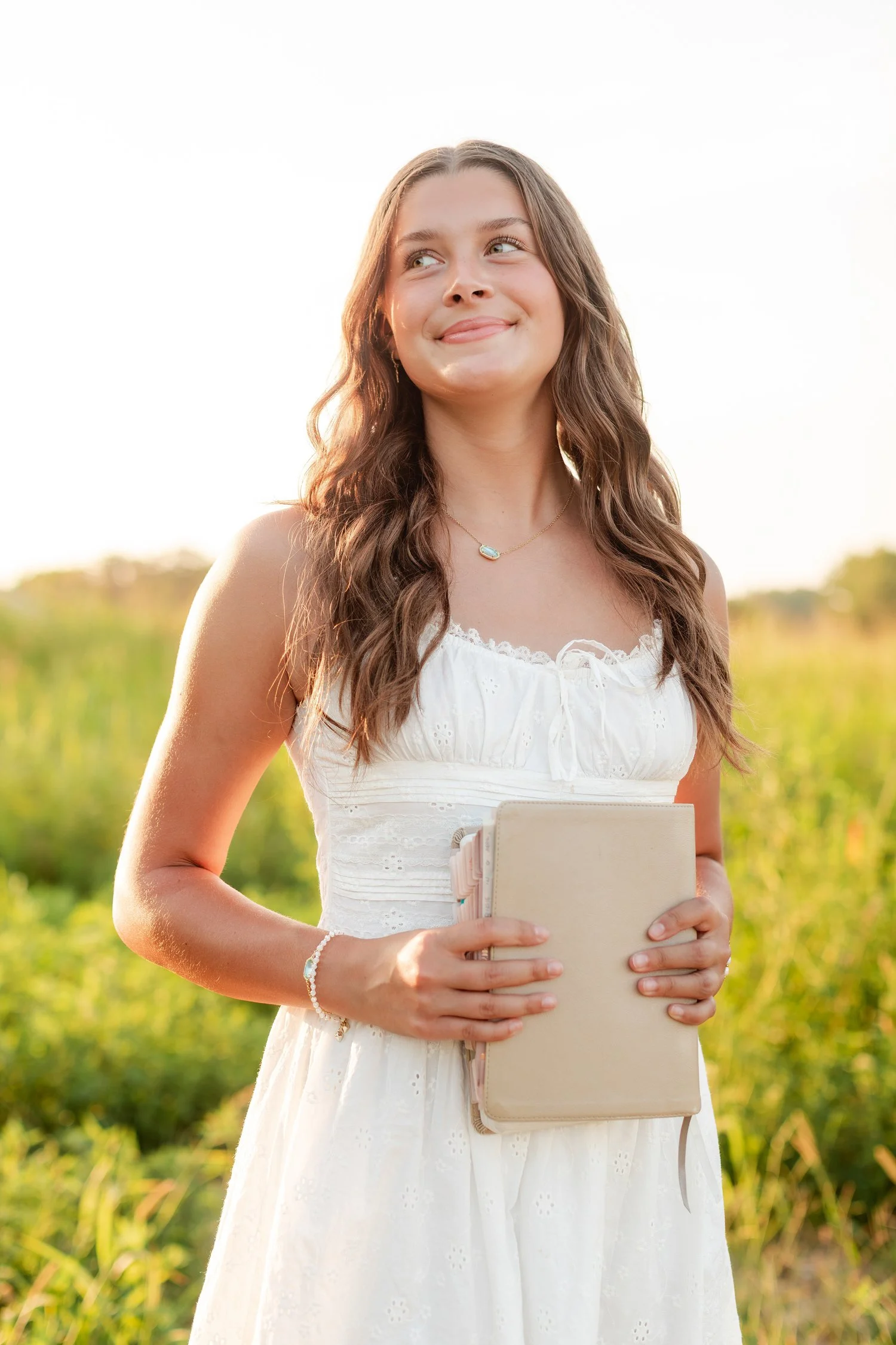 bolivar-mo-senior-photographer-sophia-garber-jordan-brittley-photo-studio-10.jpg