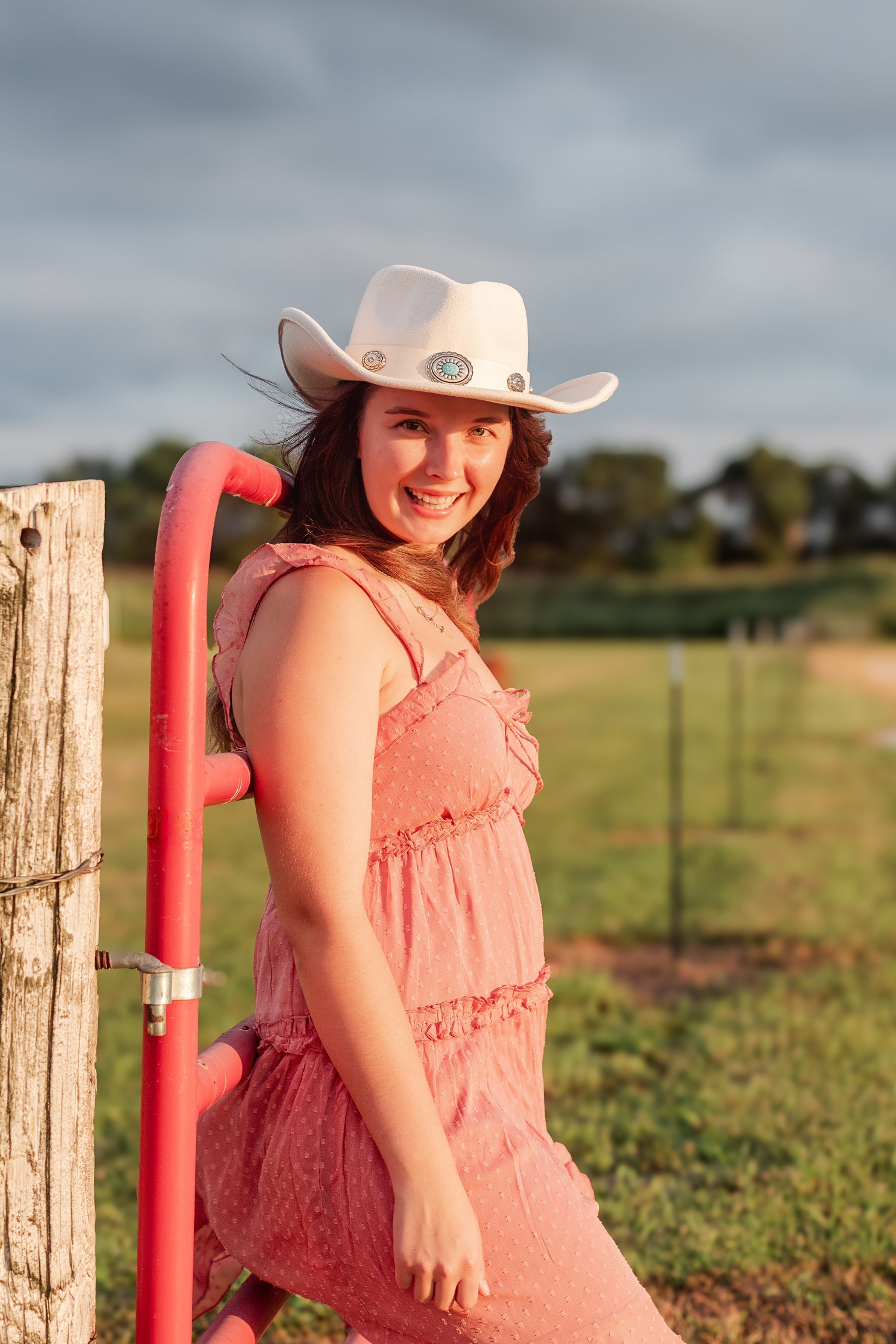 cowboy-boots-senior-pictures-arralyn-bolivar-mo-14.jpg