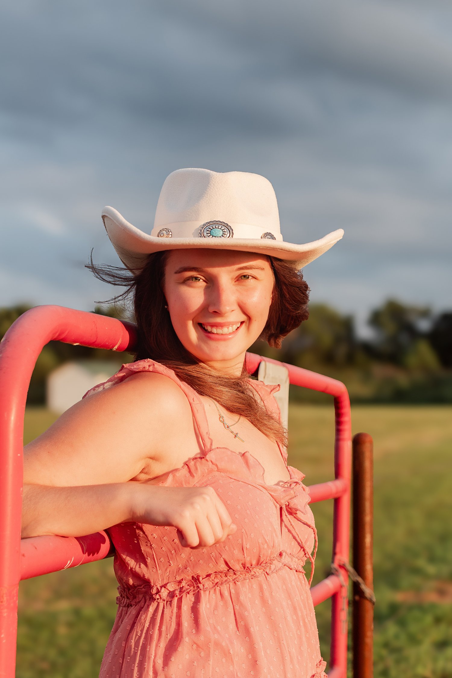 cowboy-boots-senior-pictures-arralyn-bolivar-mo-15.jpg