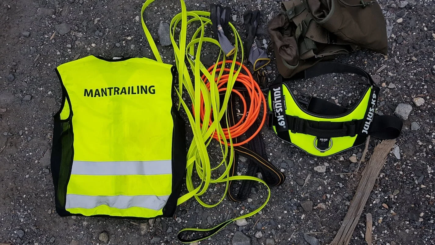 oprema mantrailing.jpg