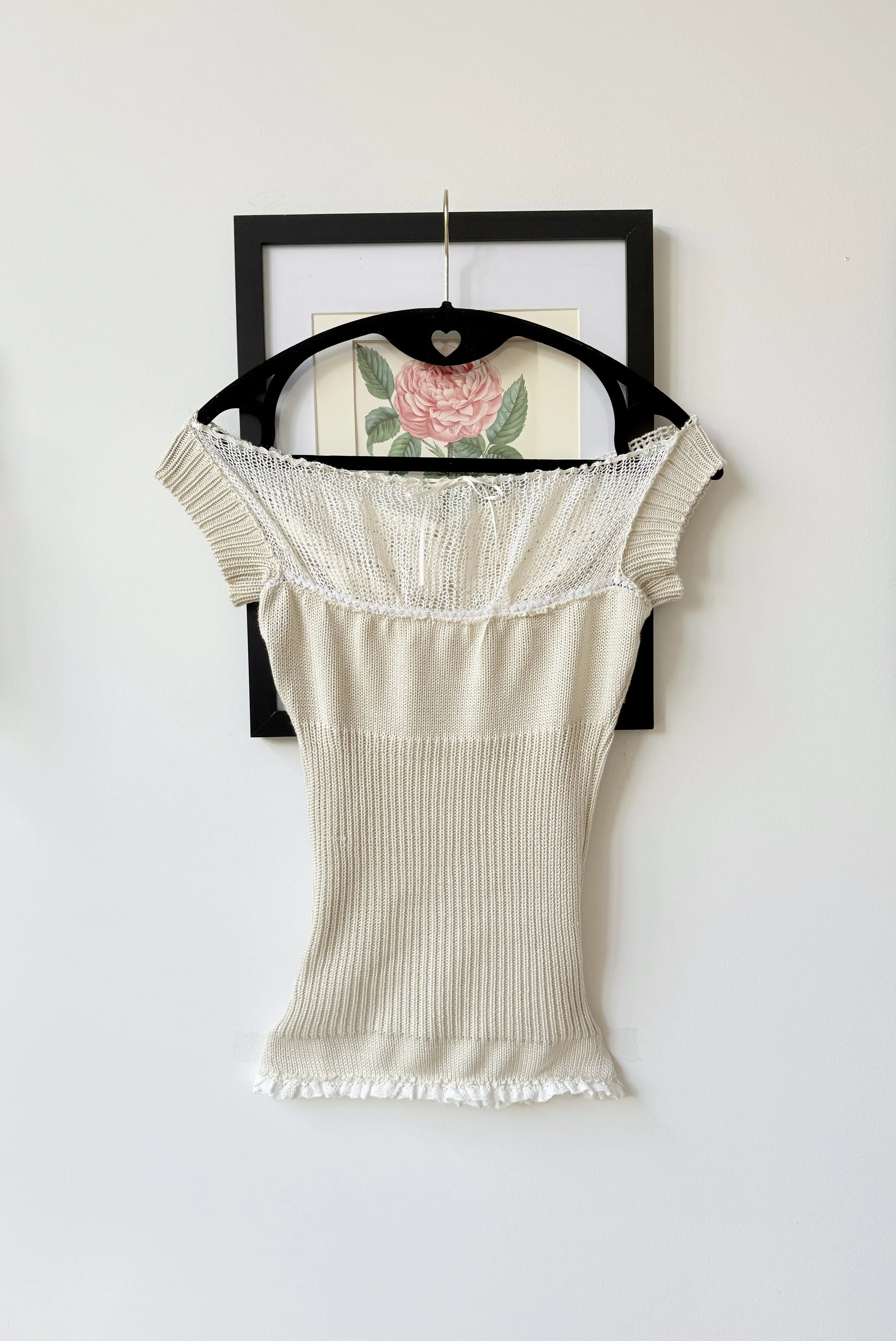 cream rose filet top