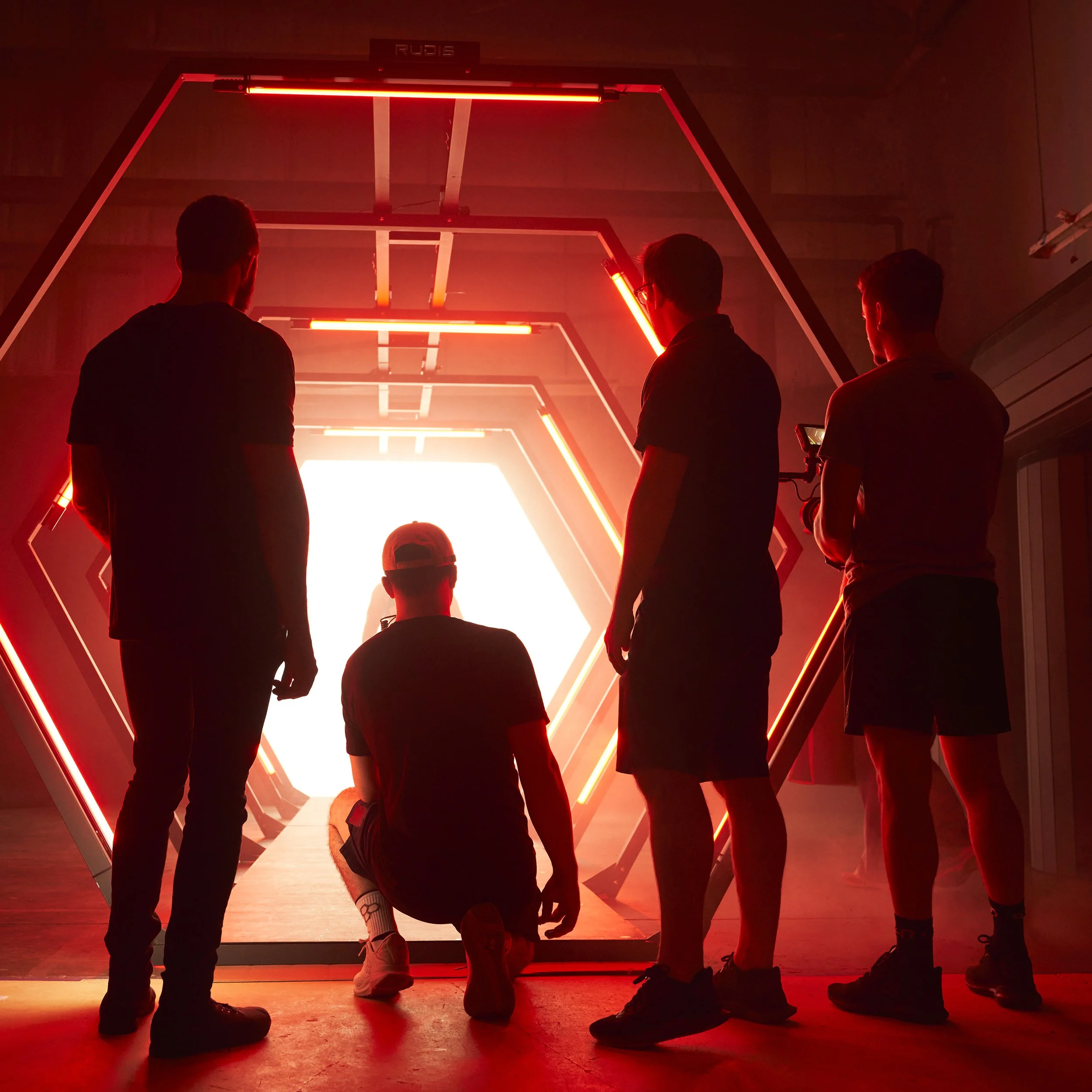 TeamsWorldTunnelSetBTS_031 copy.jpg