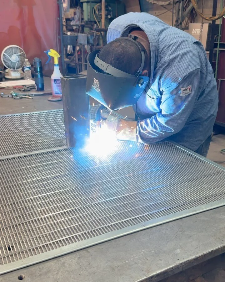 Infill panels going inside the new Intuit Dome 🏀
.
.
.

#sheetmetal #stainlesssteel #fabricator #madeintheusa #jobshop #sheetmetalworker #socalmetal #ctcmetalproducts #smallbusiness #losangeles
#metalfab #metalfabrication #metalfabricator #sheetmeta