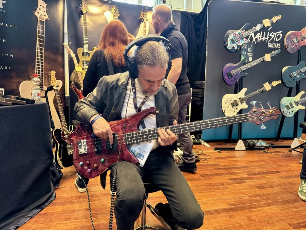 Jonas Hellborg EVO-FX4 @Guitar Summit 2025 Rinaldis Guitar Works & Dogal Strings