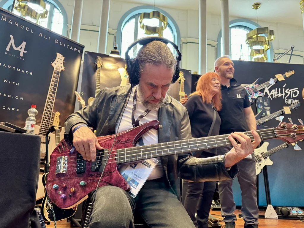 Jonas Hellborg EVO-FX4 @Guitar Summit 2025 Rinaldis Guitar Works & Dogal Strings