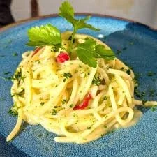 Spaghetti aglio olio peperoncino 12