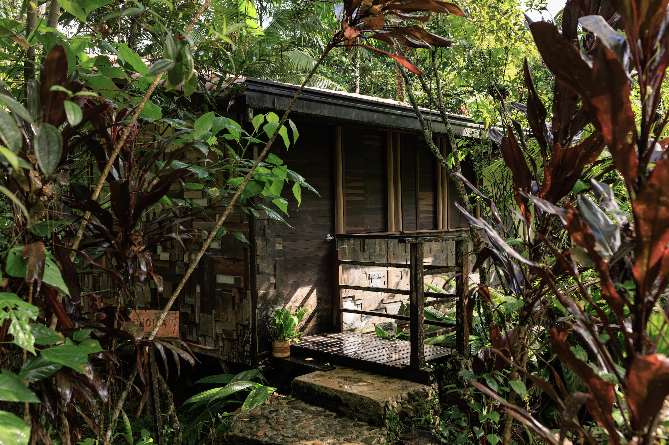 Cozy cabin in nature near Medellin