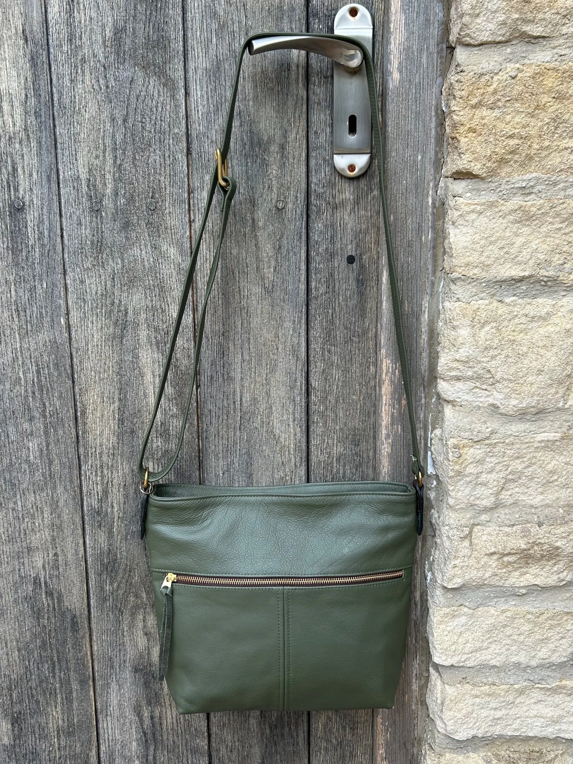 Epsom+Olive+back.jpg
