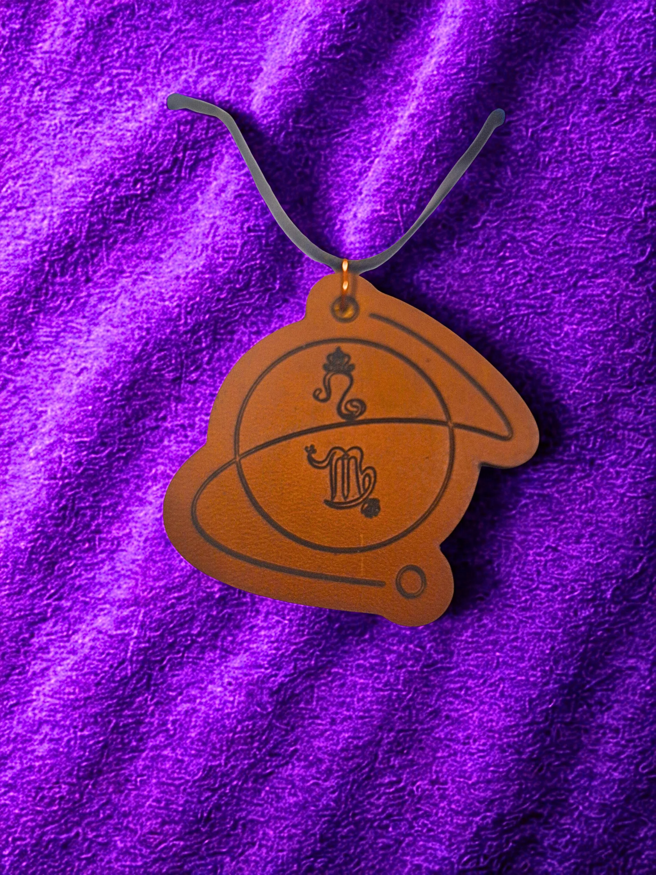 Leo / Virgo Cusp Pendant
