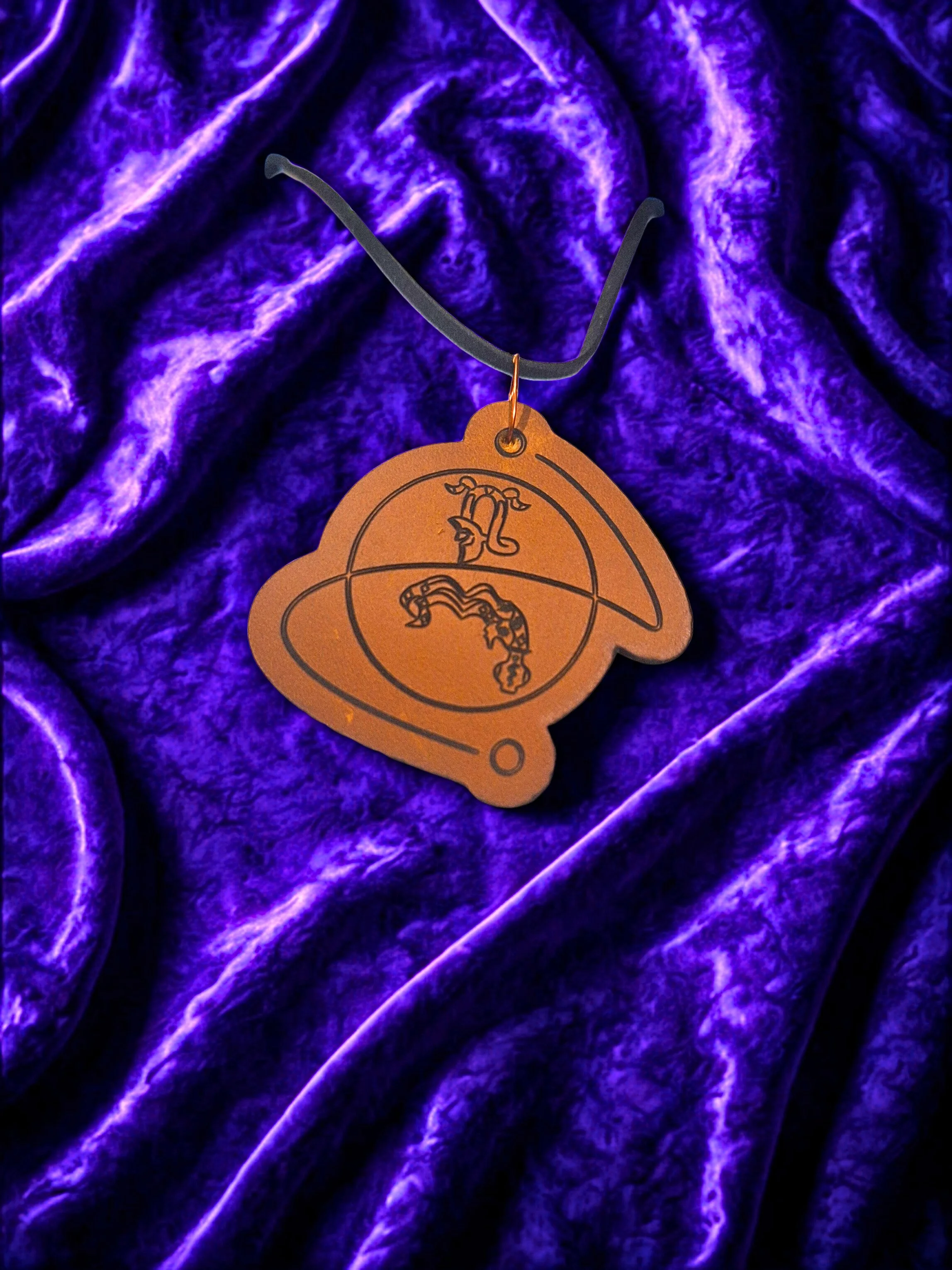 Capricorn _ Aquarius Cusp Pendant.jpg