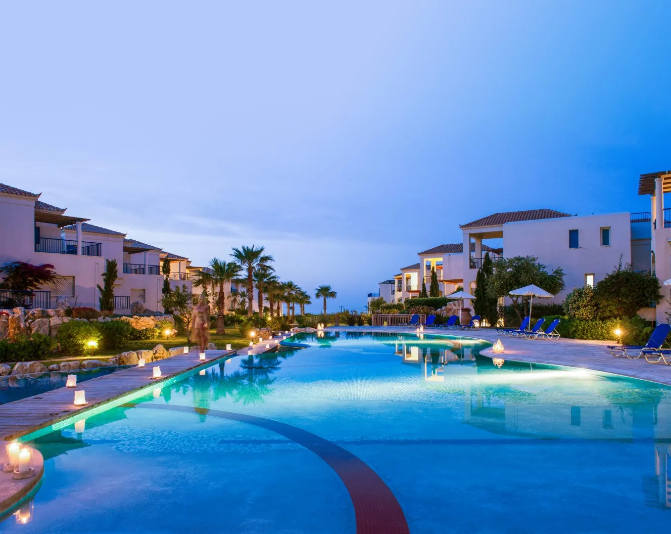beachfront-furnished-residence-in-Maleme-for-sale-6.png