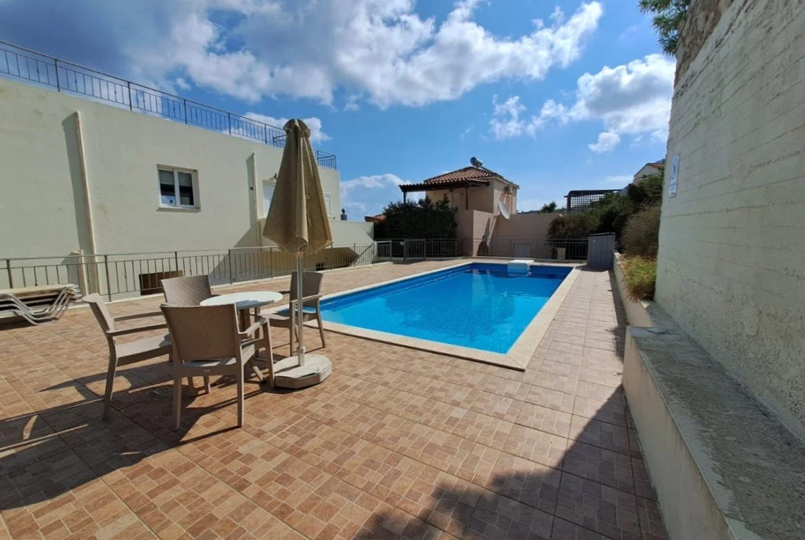 apartment-for-sale-in-plaka-7.jpg